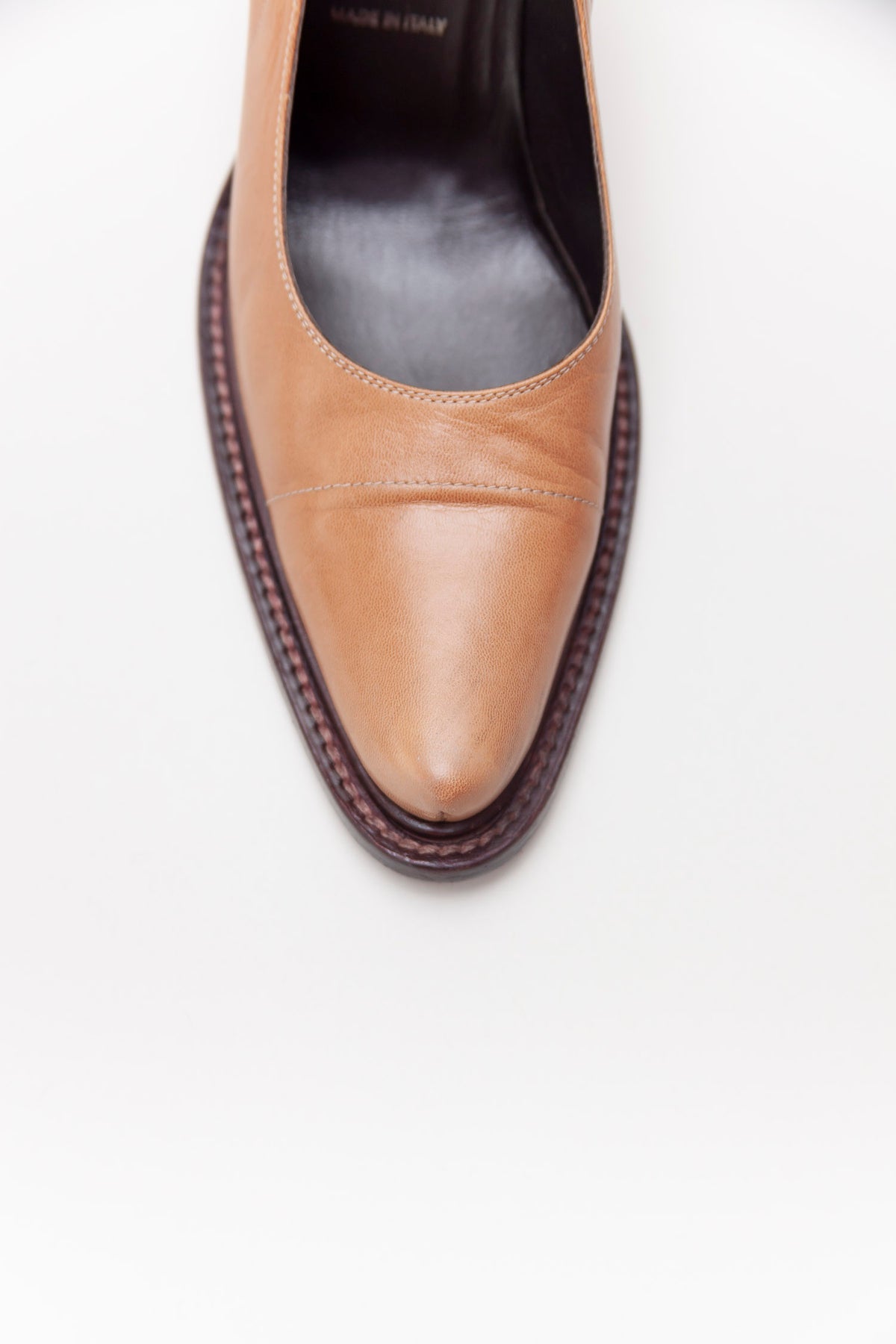 Prada Vintage Leather Pumps – The Shoe Archives