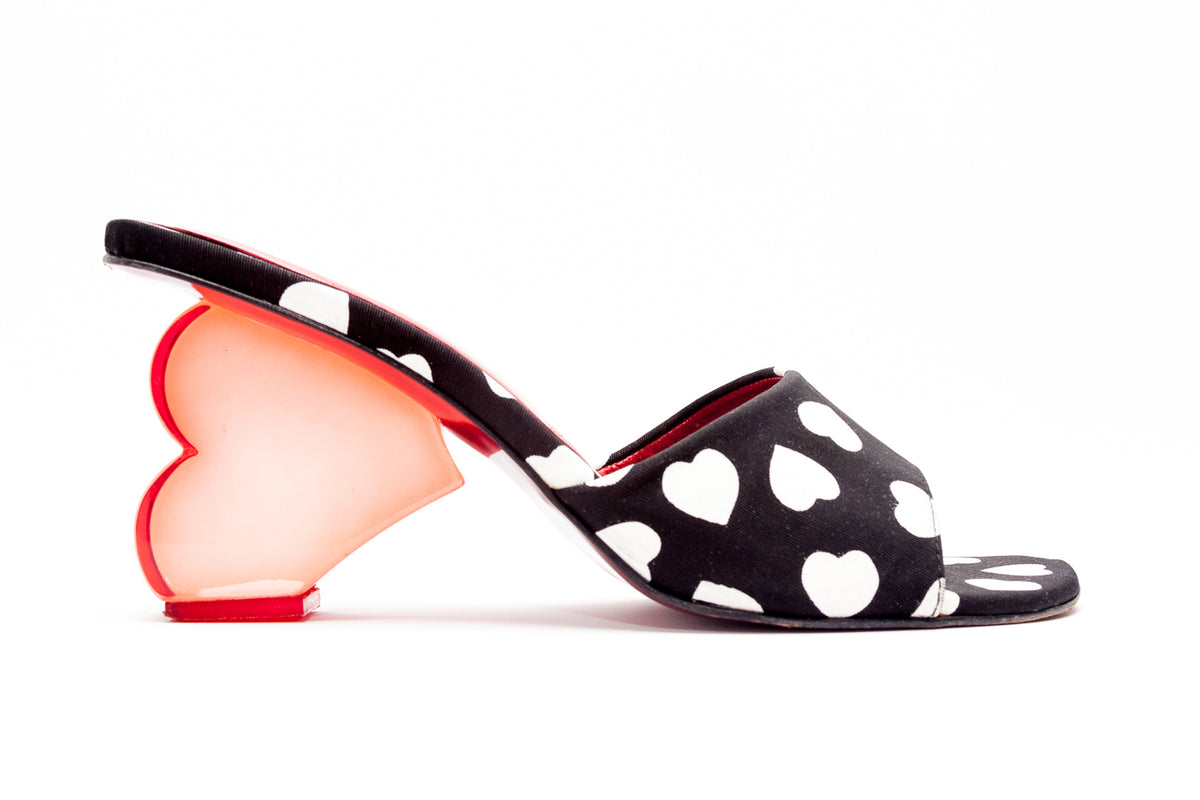 Ramon Tenza Vintage Heart Wedges – The Shoe Archives