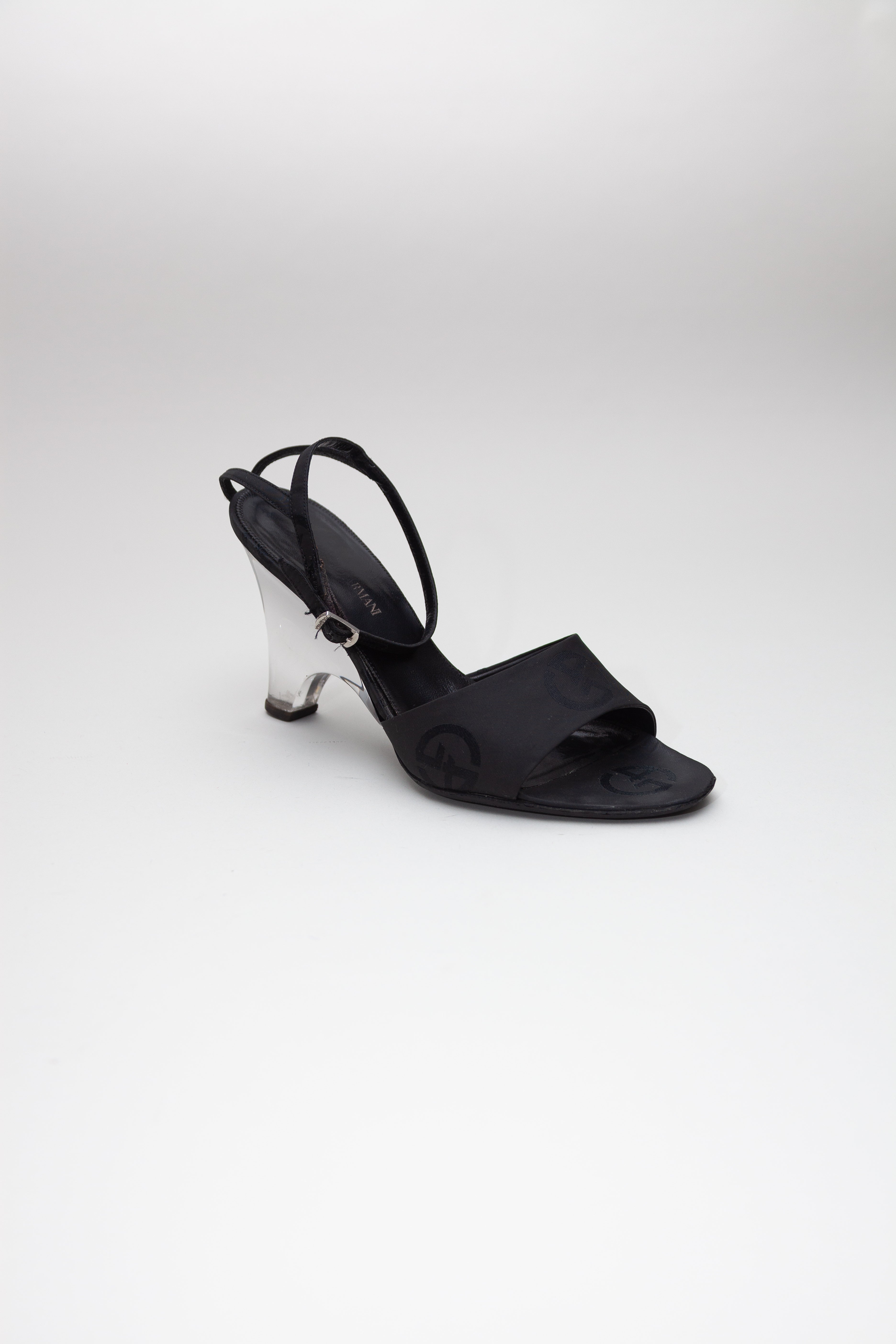 GIORGIO ARMANI <BR> SIZE 37.5