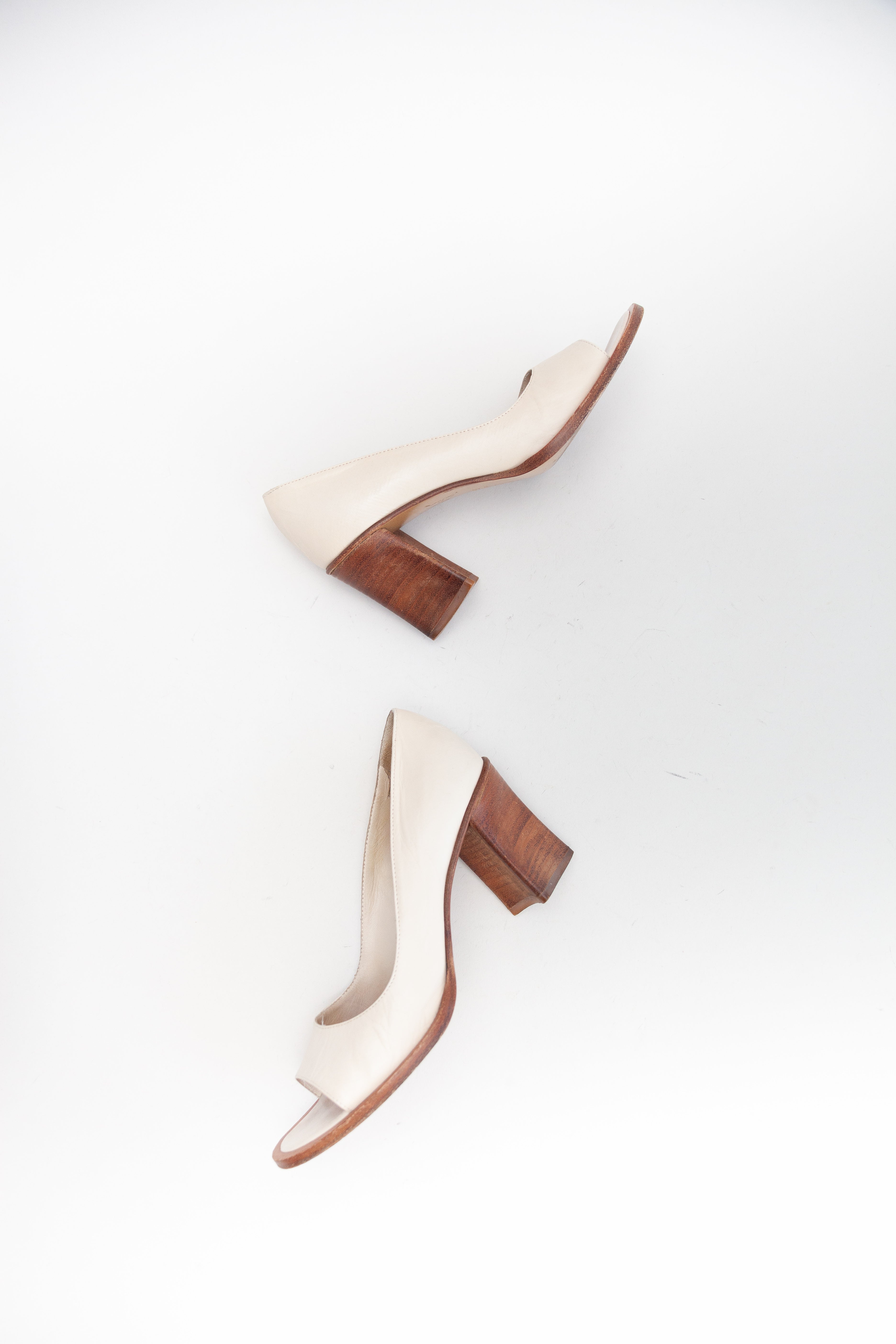 Giorgio Armani <br> Size 36.5