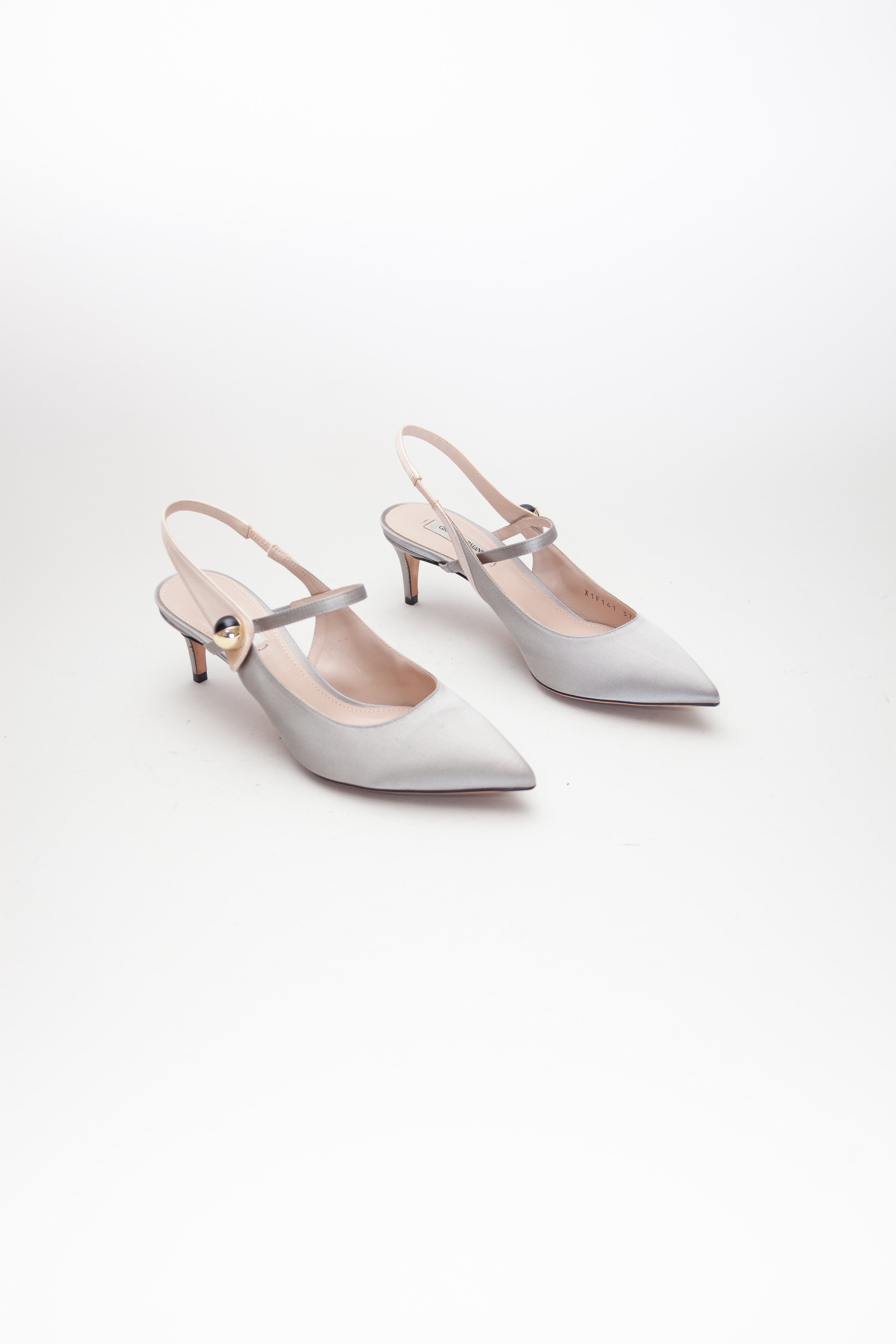 Giorgio Armani <br> Size 37