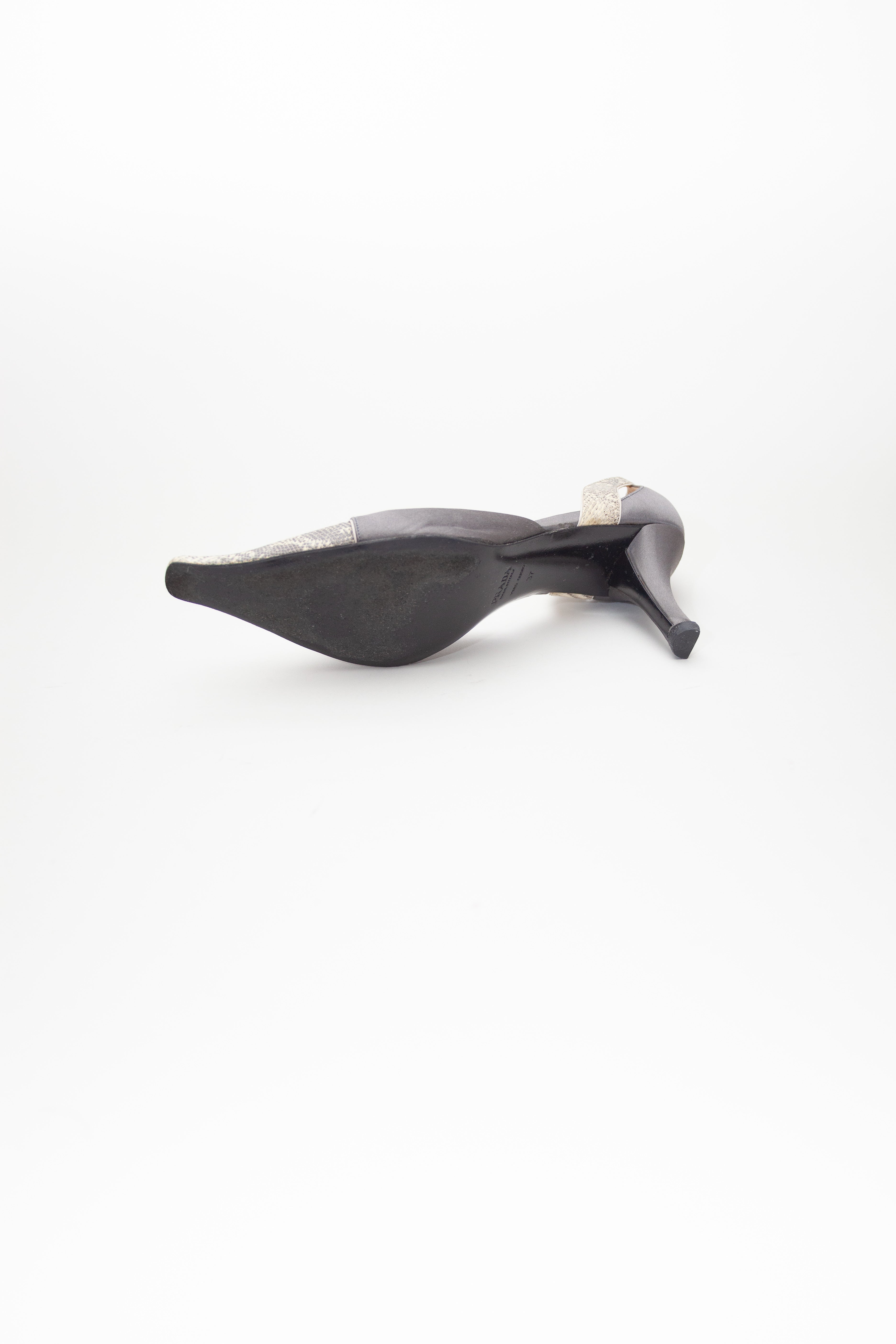 Prada <br> Size 37