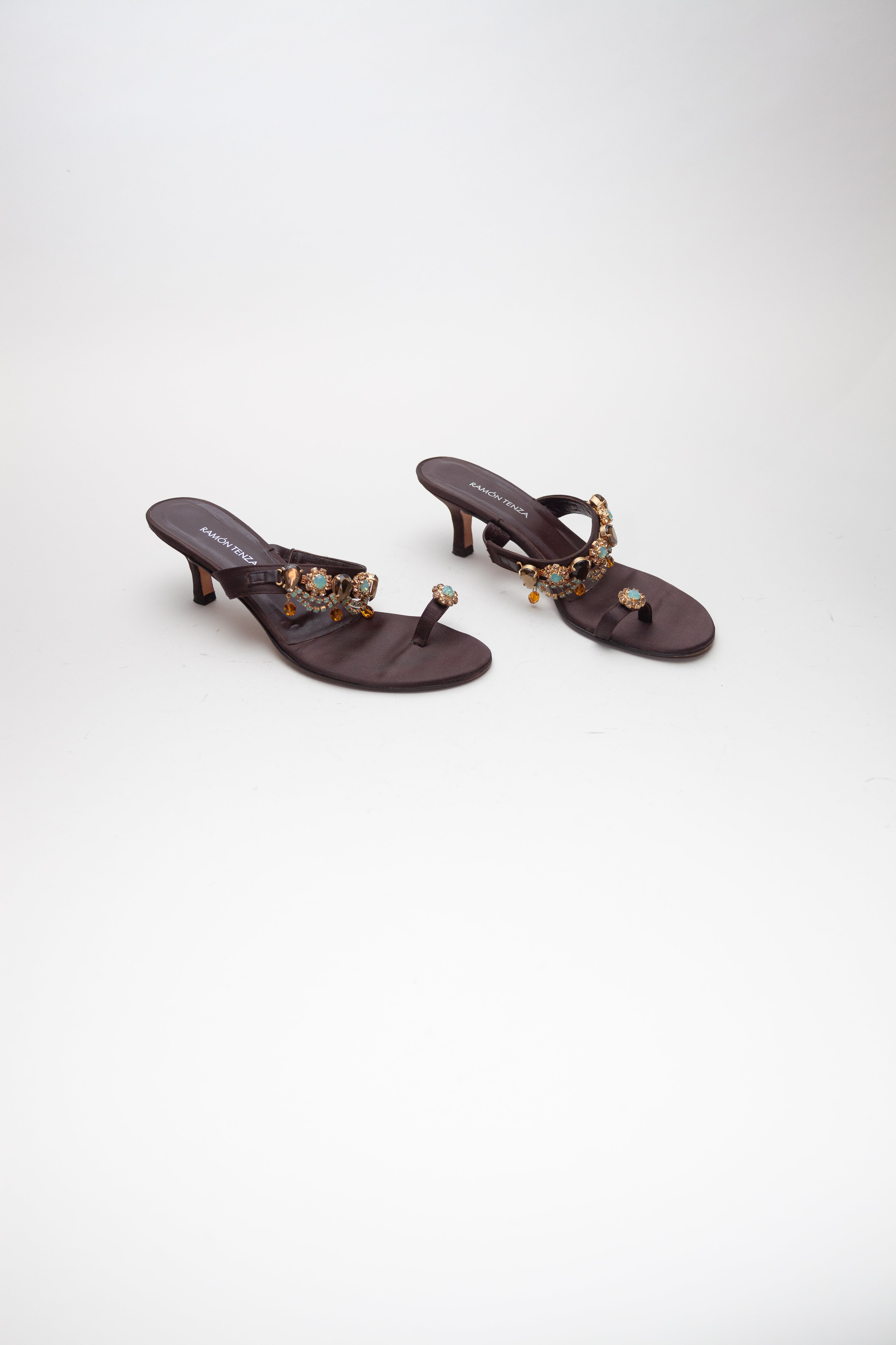 Ramon Tenza <br> Size 8