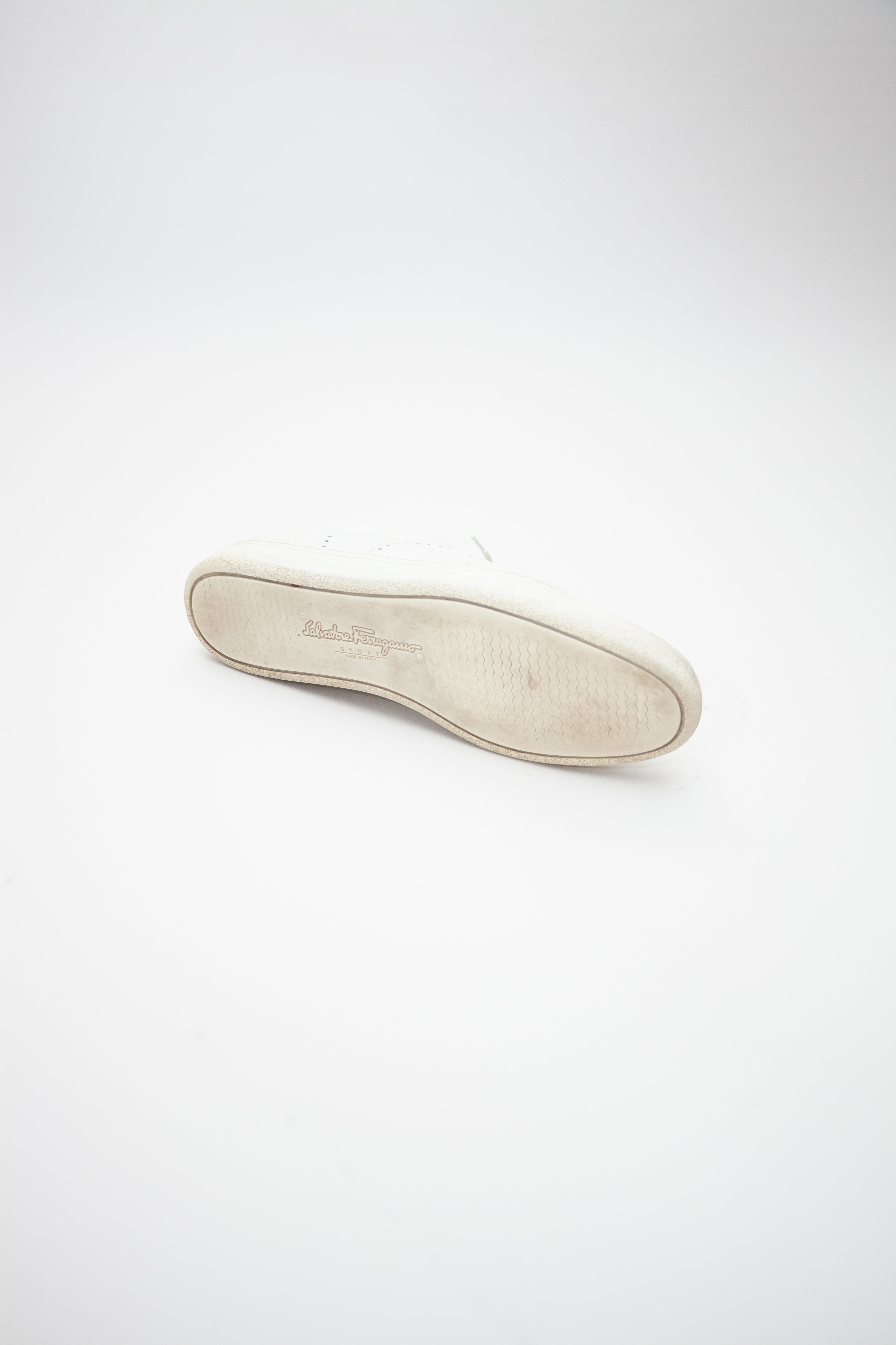 Salvatore Ferragamo <br> Size 9