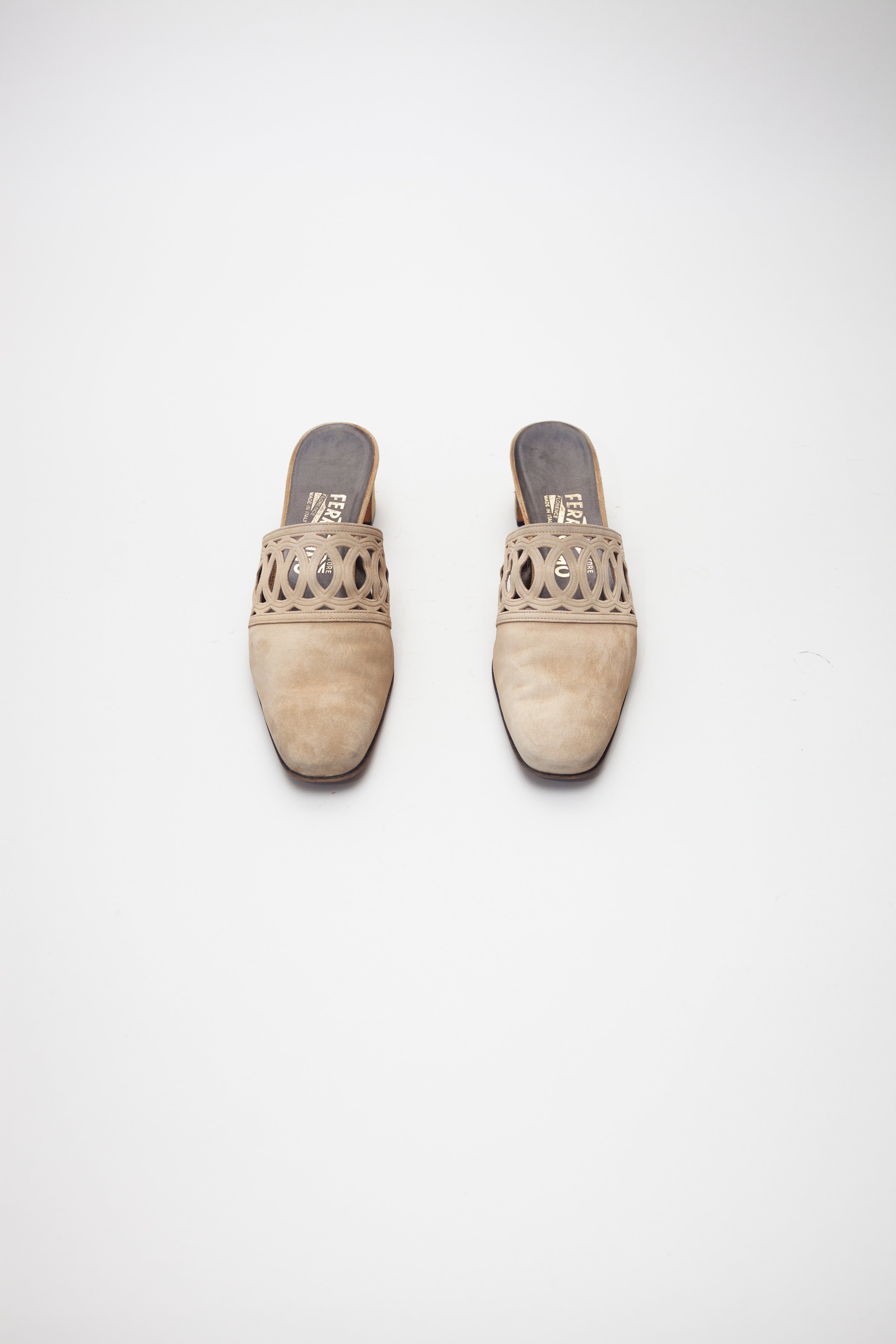Salvatore Ferragamo <br> Size 8.5