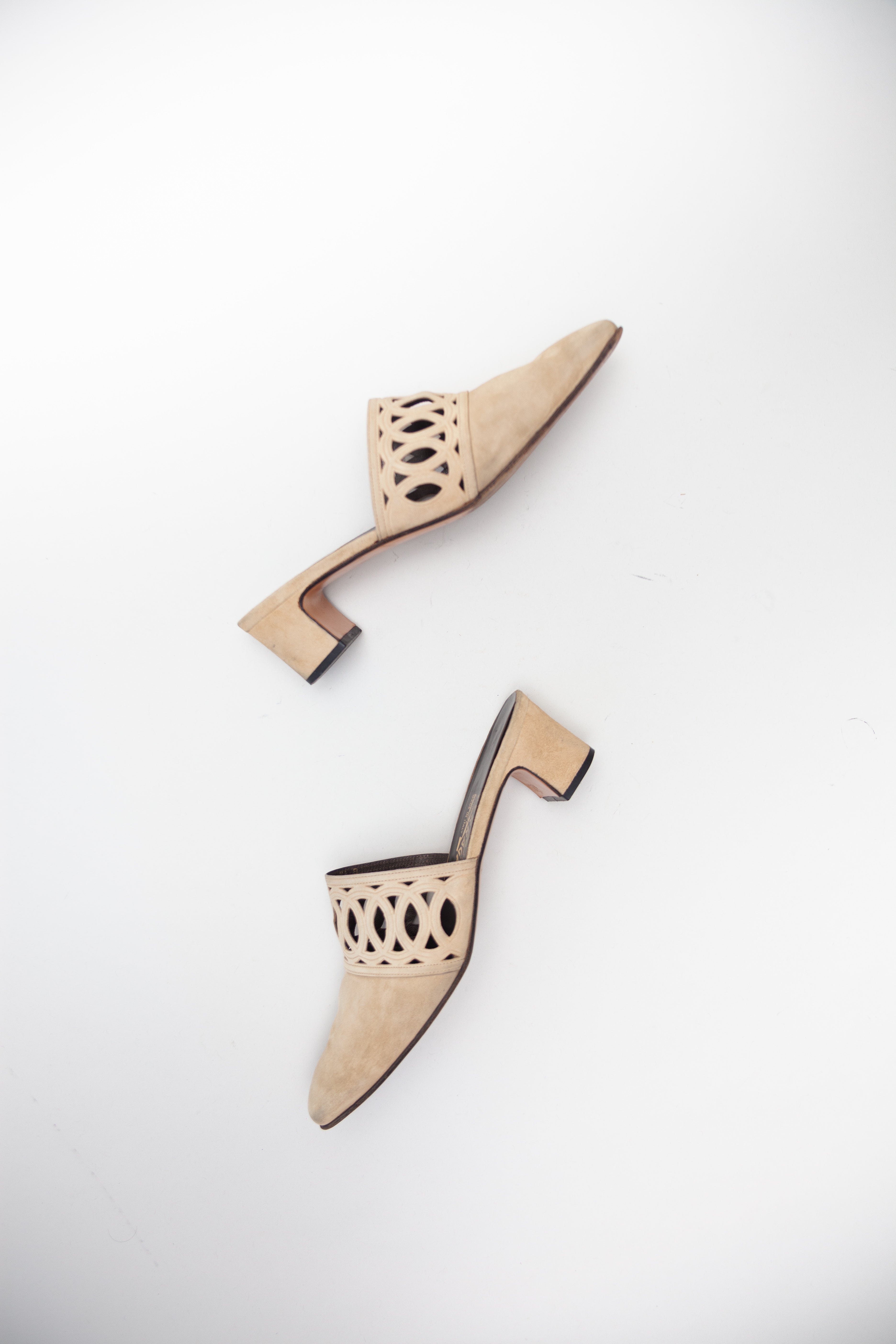 Salvatore Ferragamo <br> Size 8.5