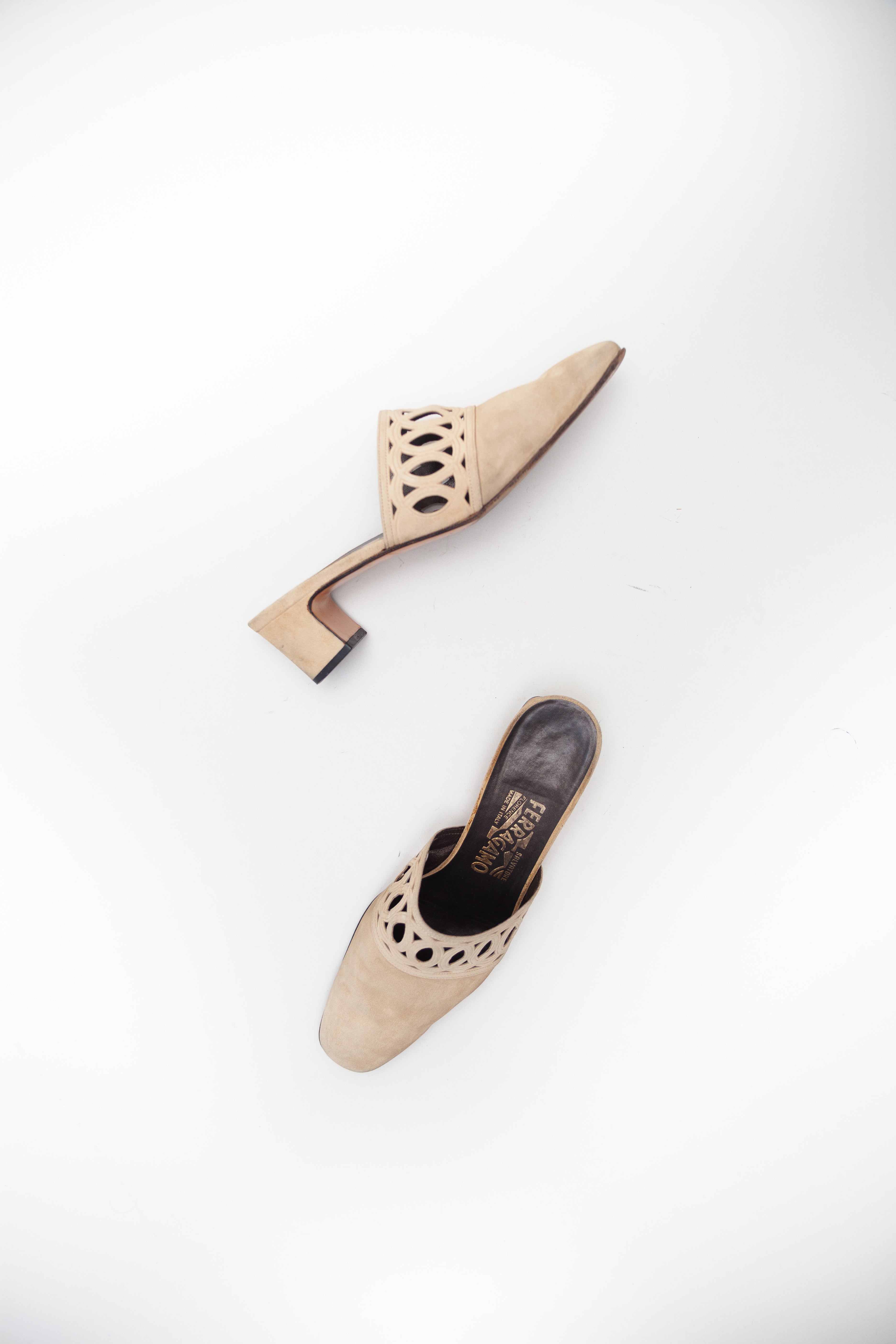 Salvatore Ferragamo <br> Size 8.5
