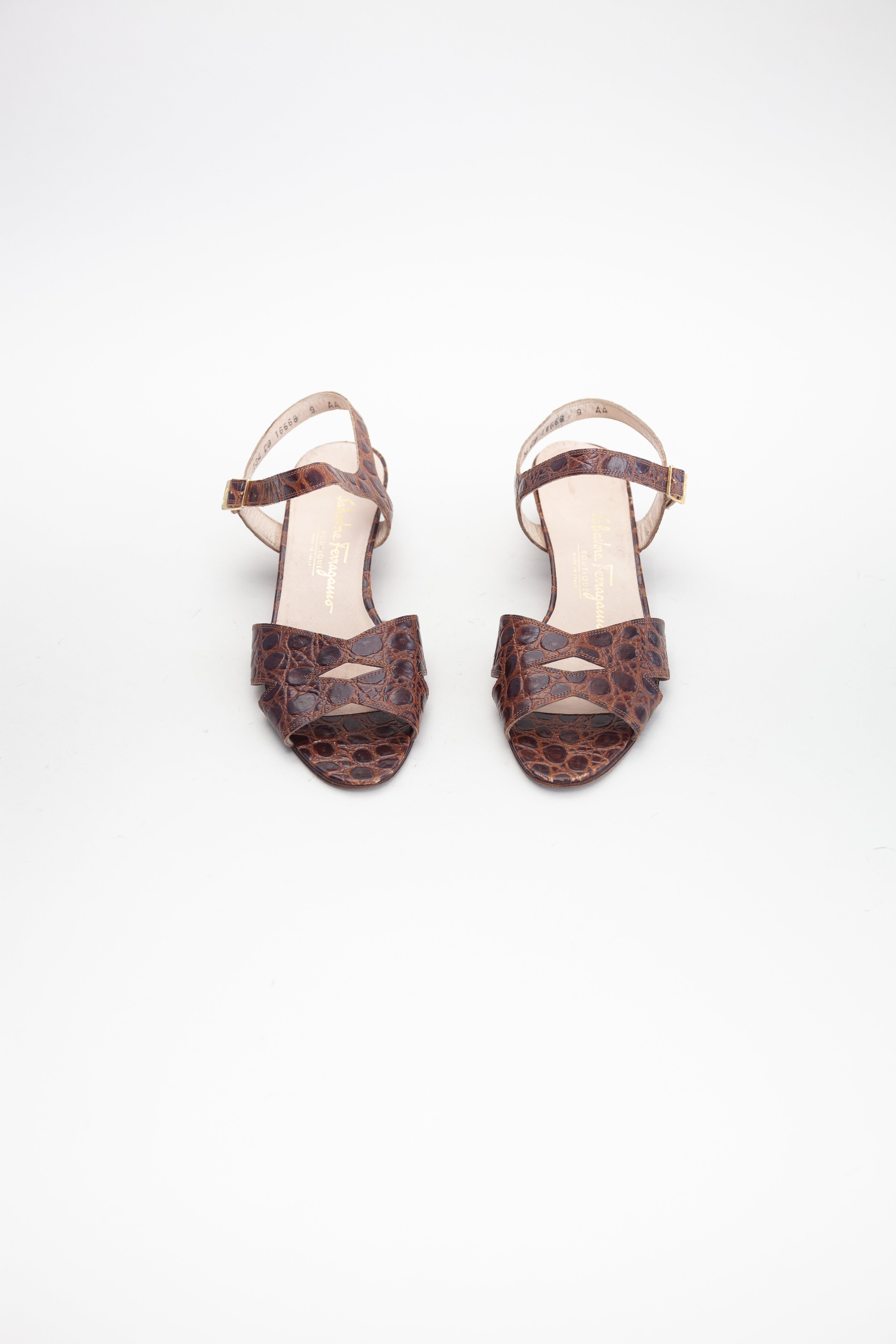 Salvatore Ferragamo <br> Size 9