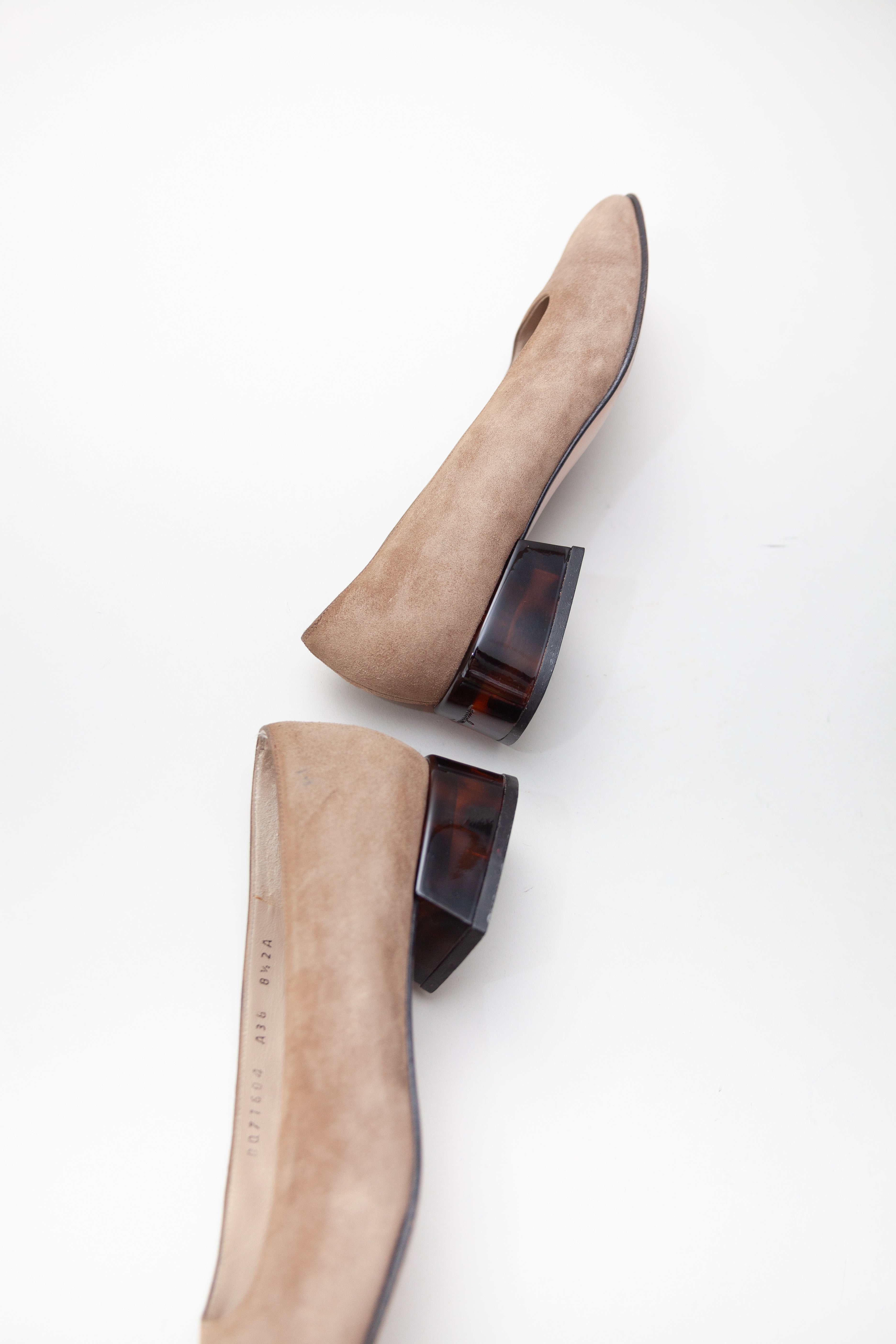 Salvatore Ferragamo <br> Size 8.5