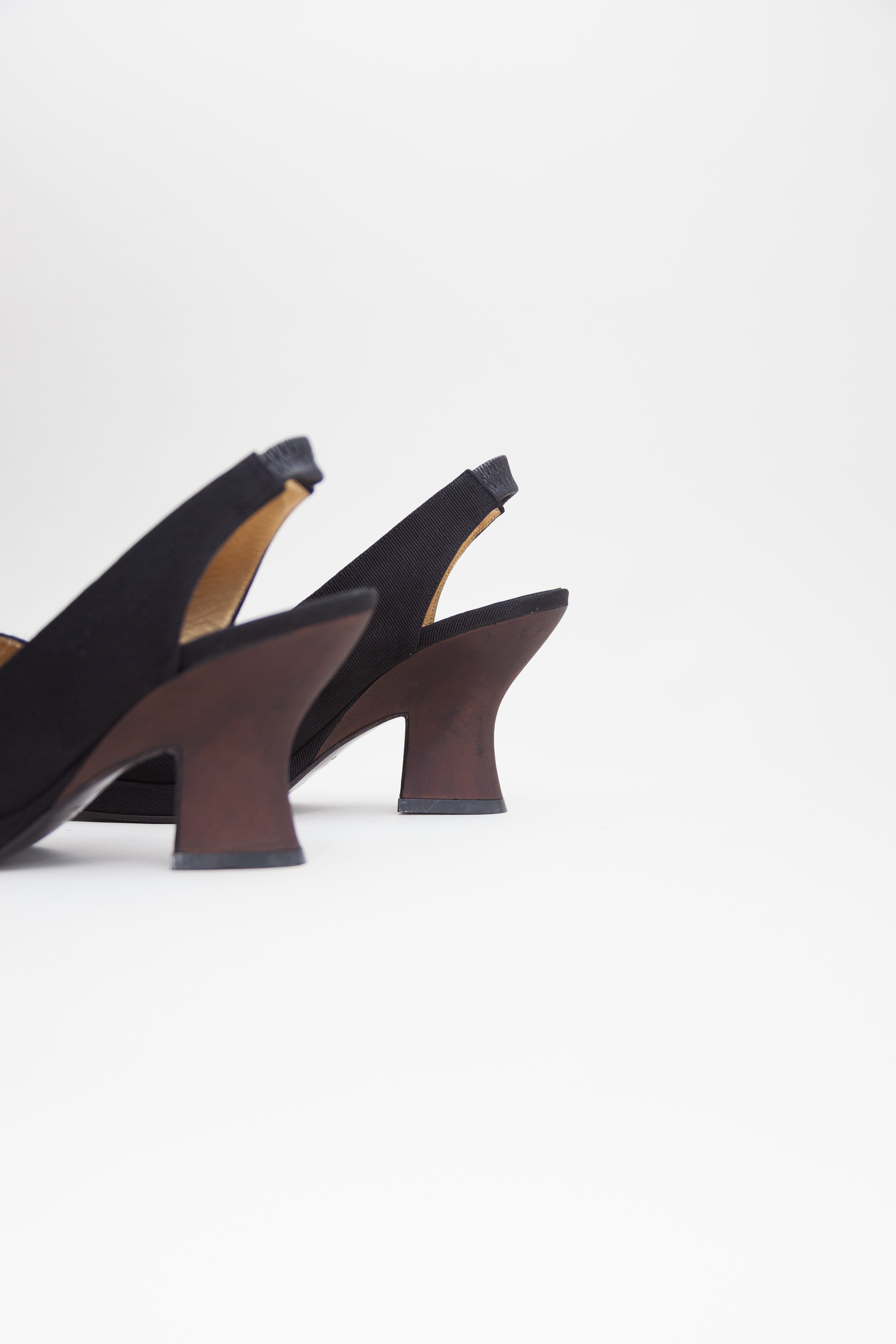 Yves Saint Laurent <br> Size 6