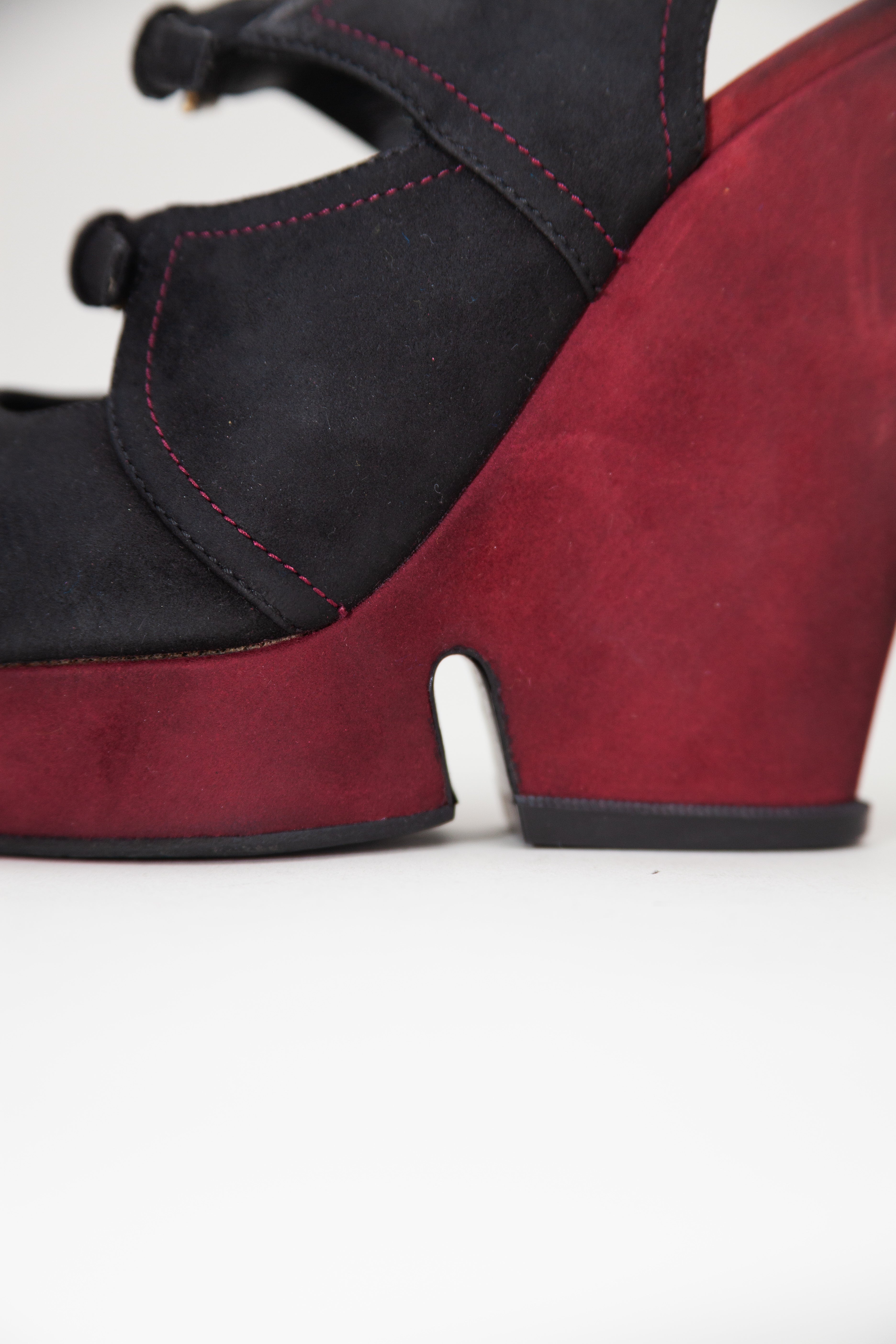 Yves Saint Laurent <br> Size 38.5