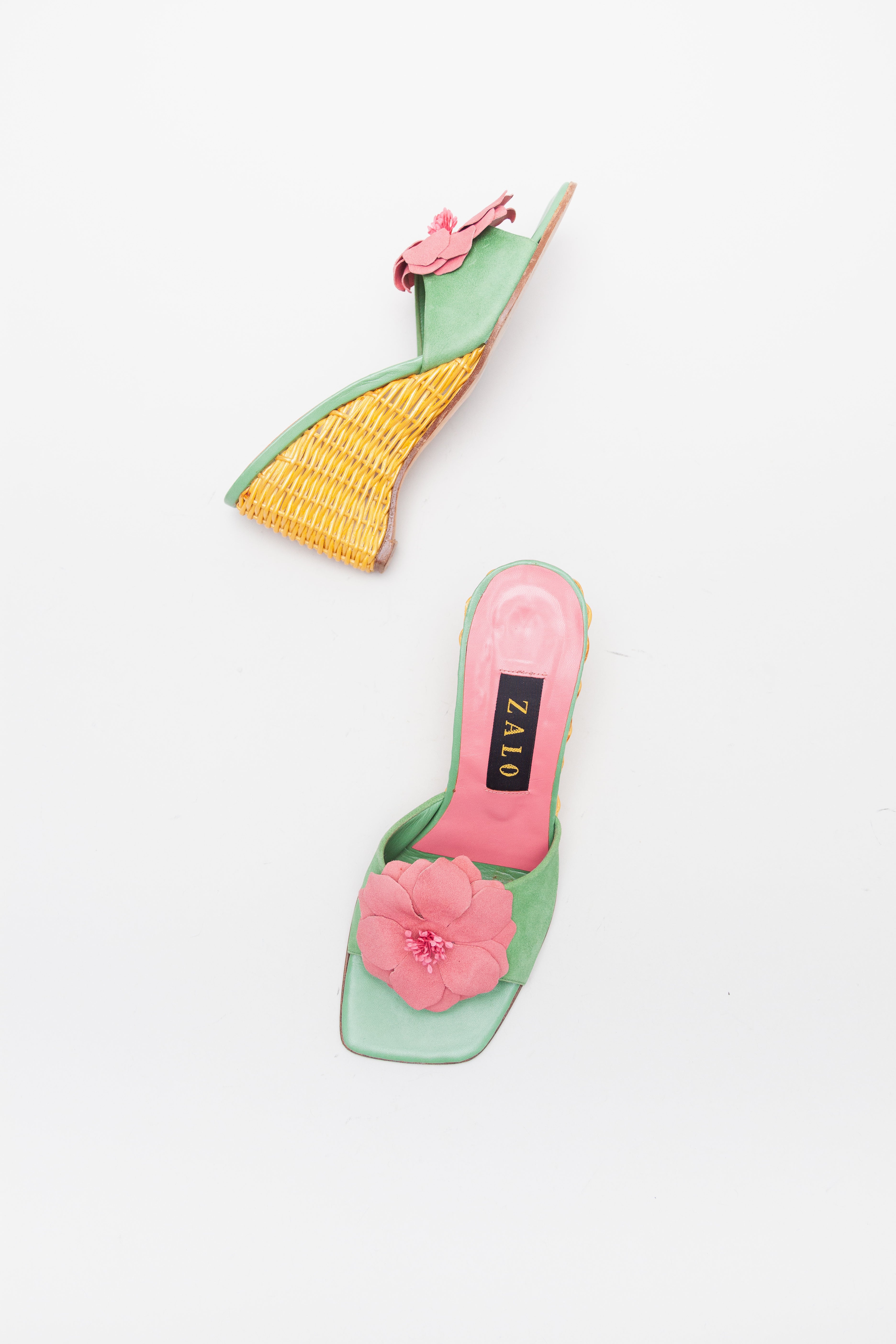 Zalo <br> Size 8