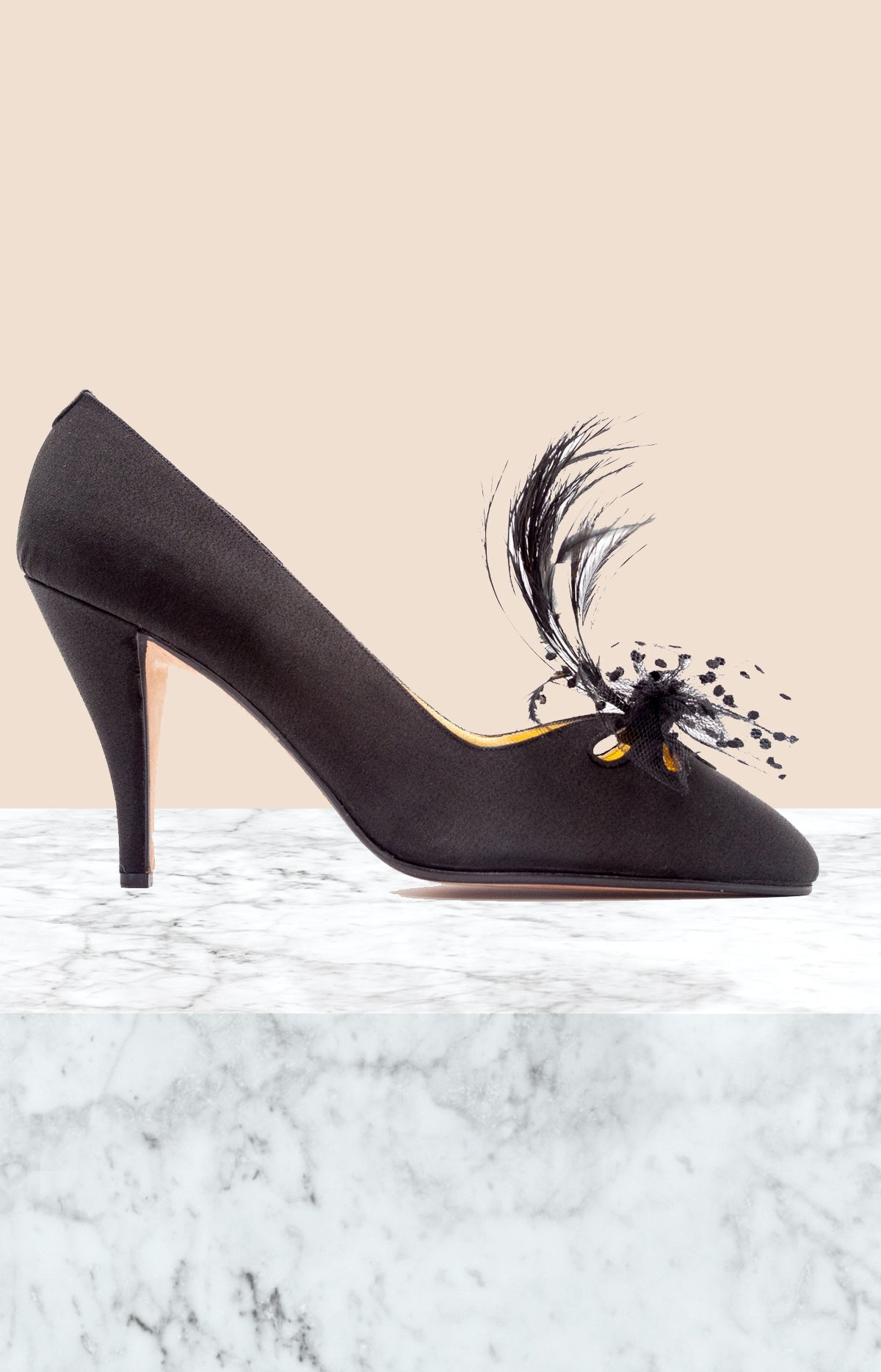 andrea pfister vintage pumps