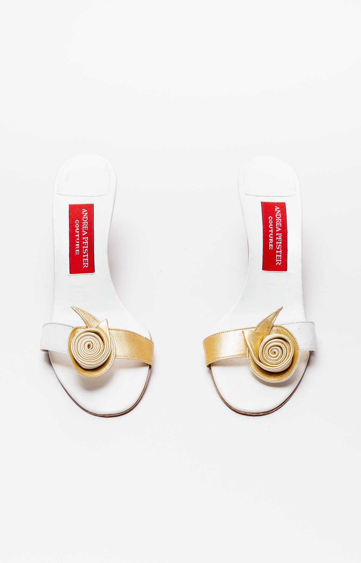 Andrea Pfister <br> Size 40