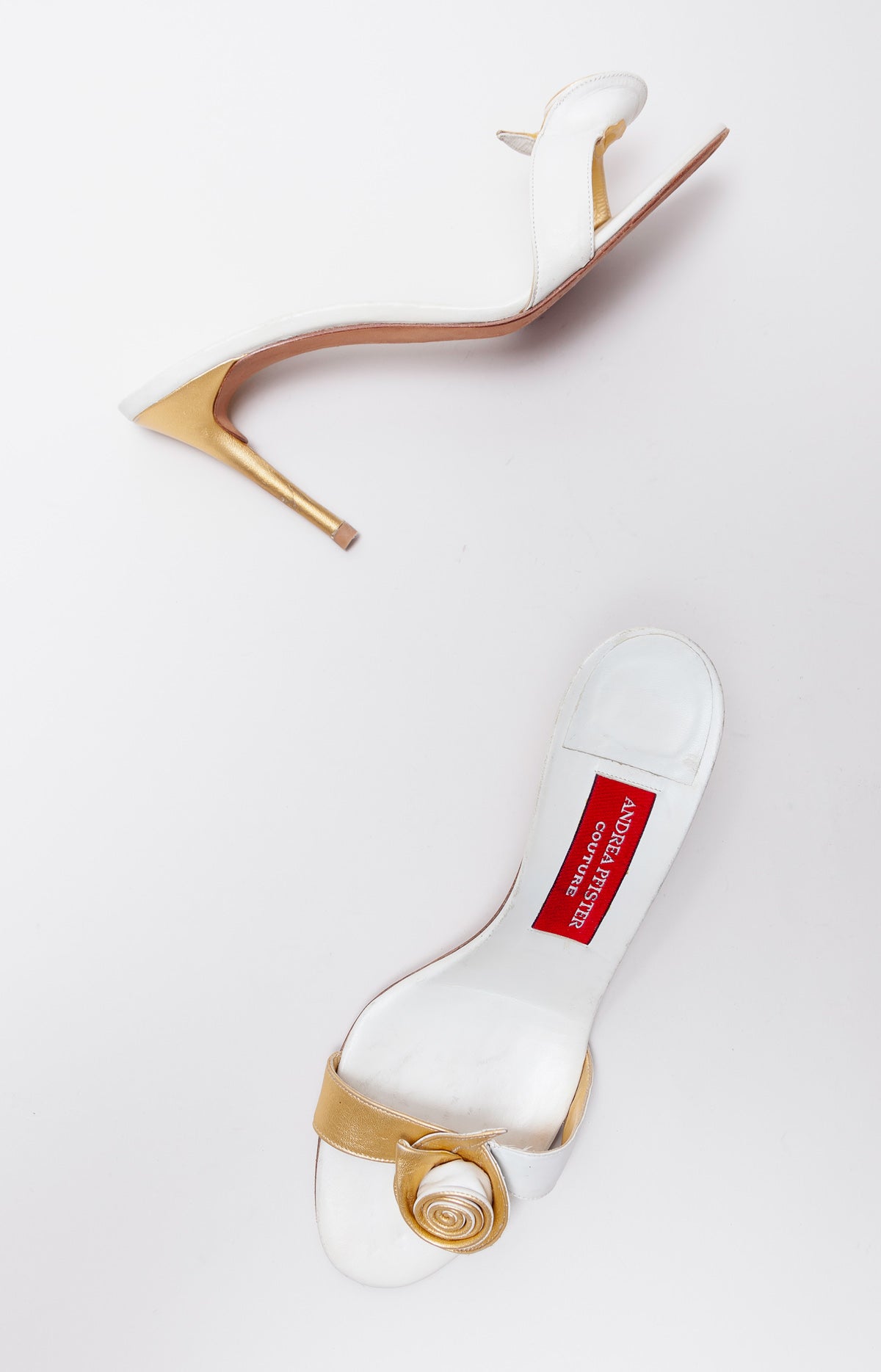 Andrea Pfister <br> Size 40