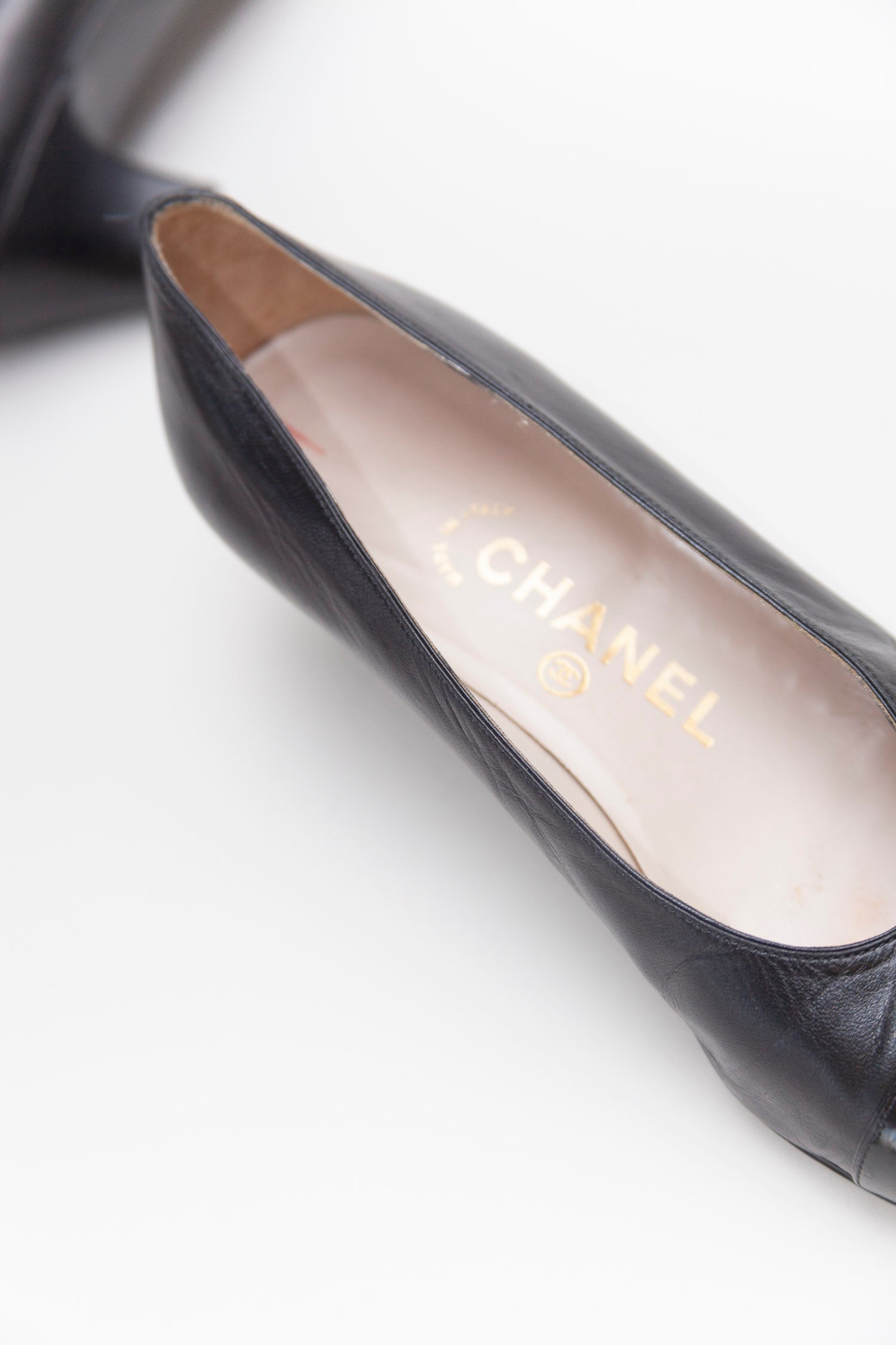 Chanel <br> Size 38