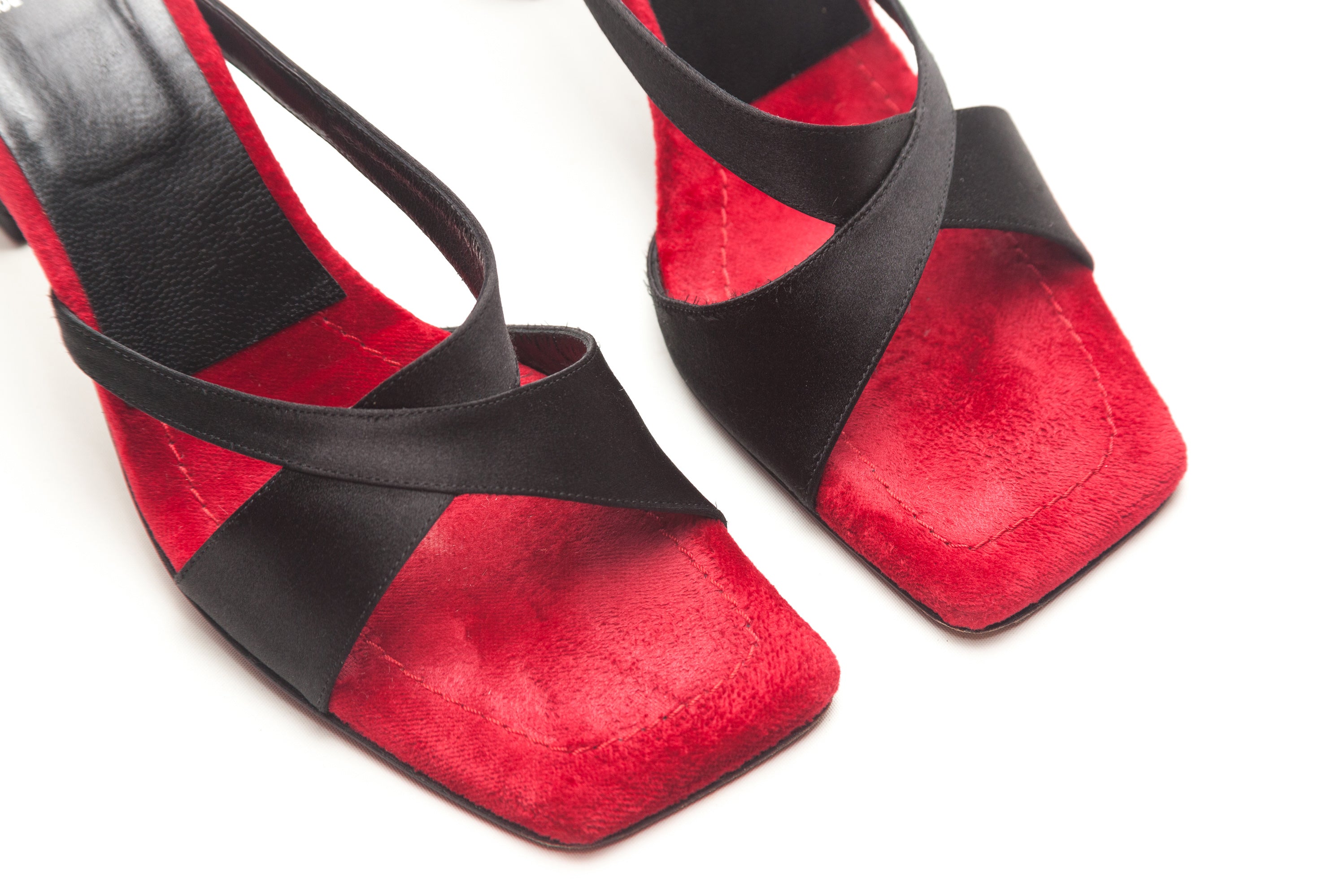 Fendi <br> Size 8
