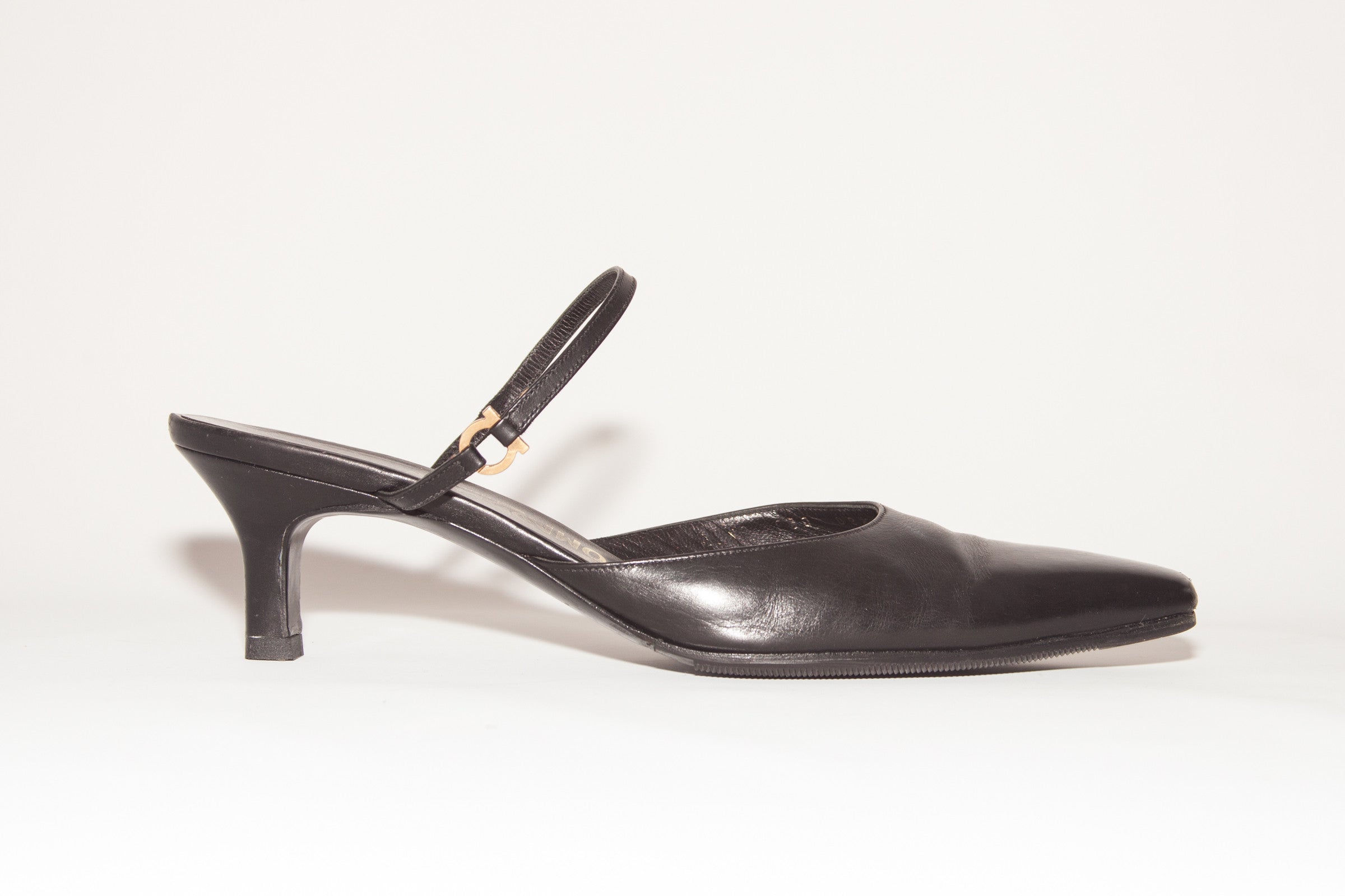 Salvatore Ferragamo <br> Size 9.5