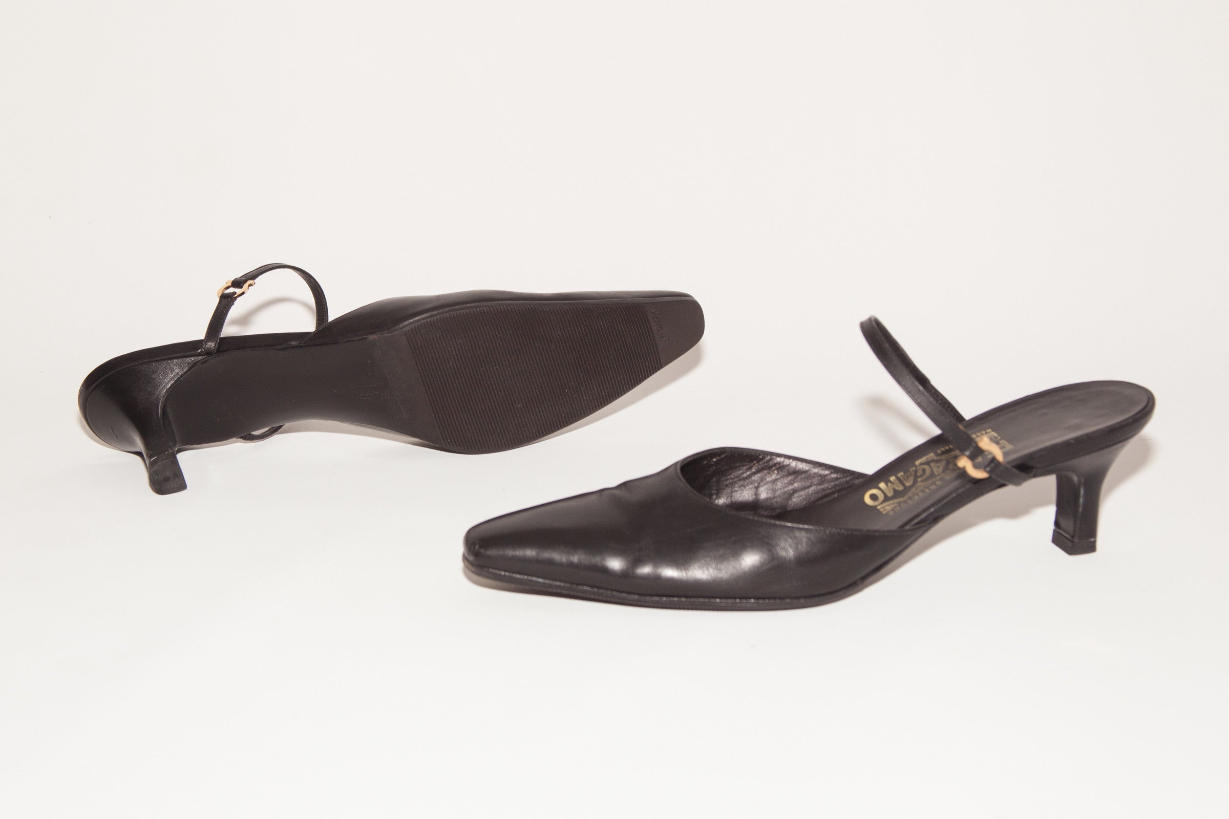 Salvatore Ferragamo <br> Size 9.5