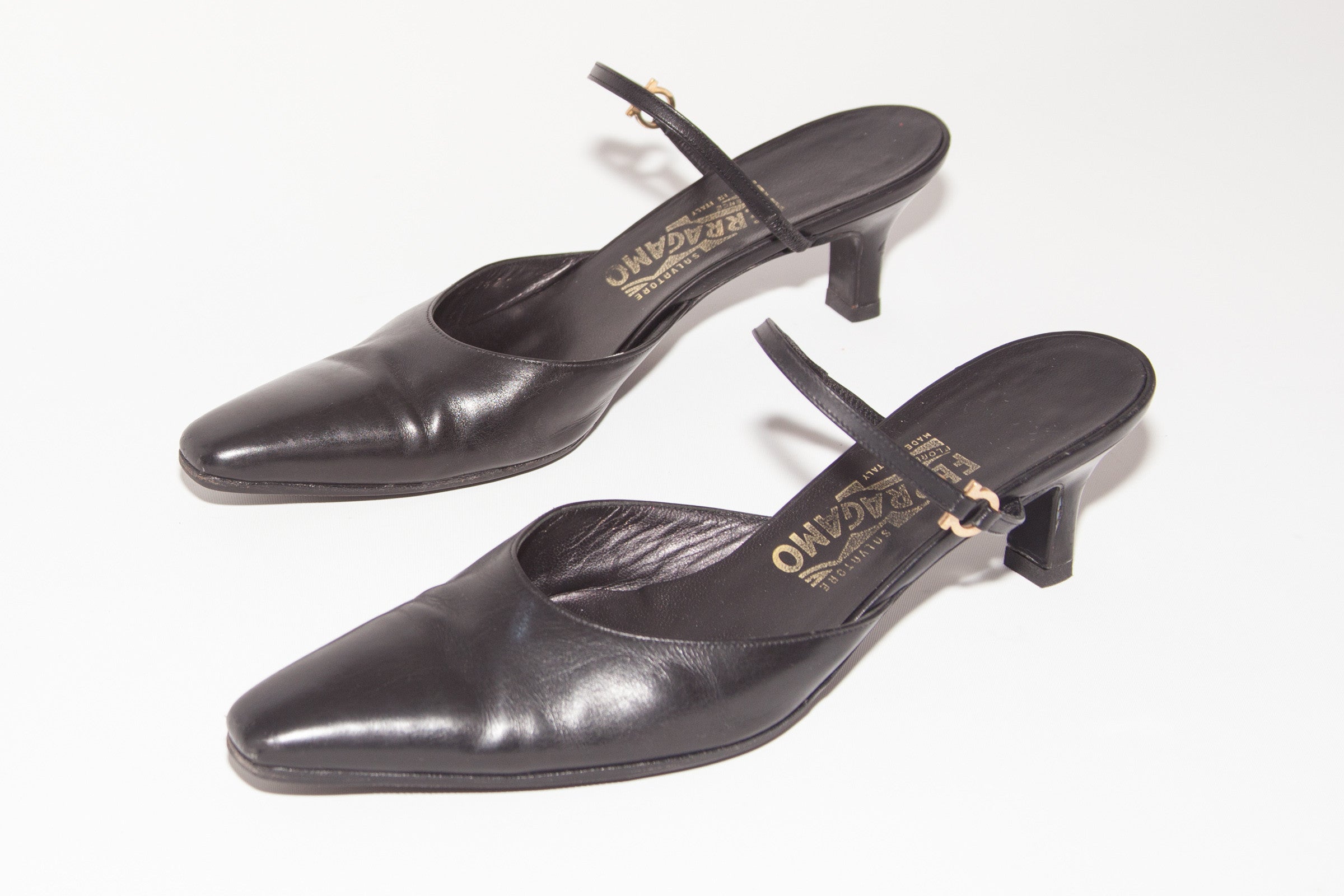 Salvatore Ferragamo <br> Size 9.5