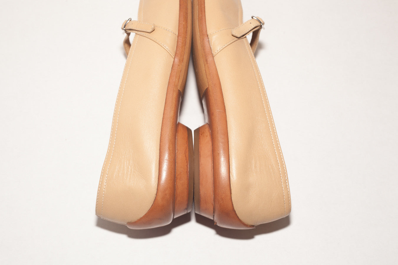 Salvatore Ferragamo <br> Size 9.5