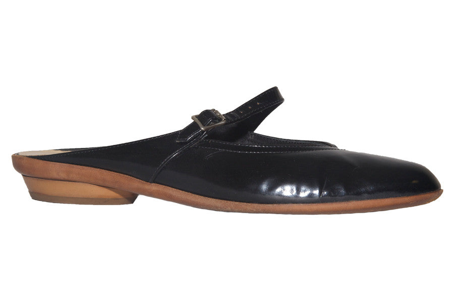 Salvatore Ferragamo <br> Size 5.5