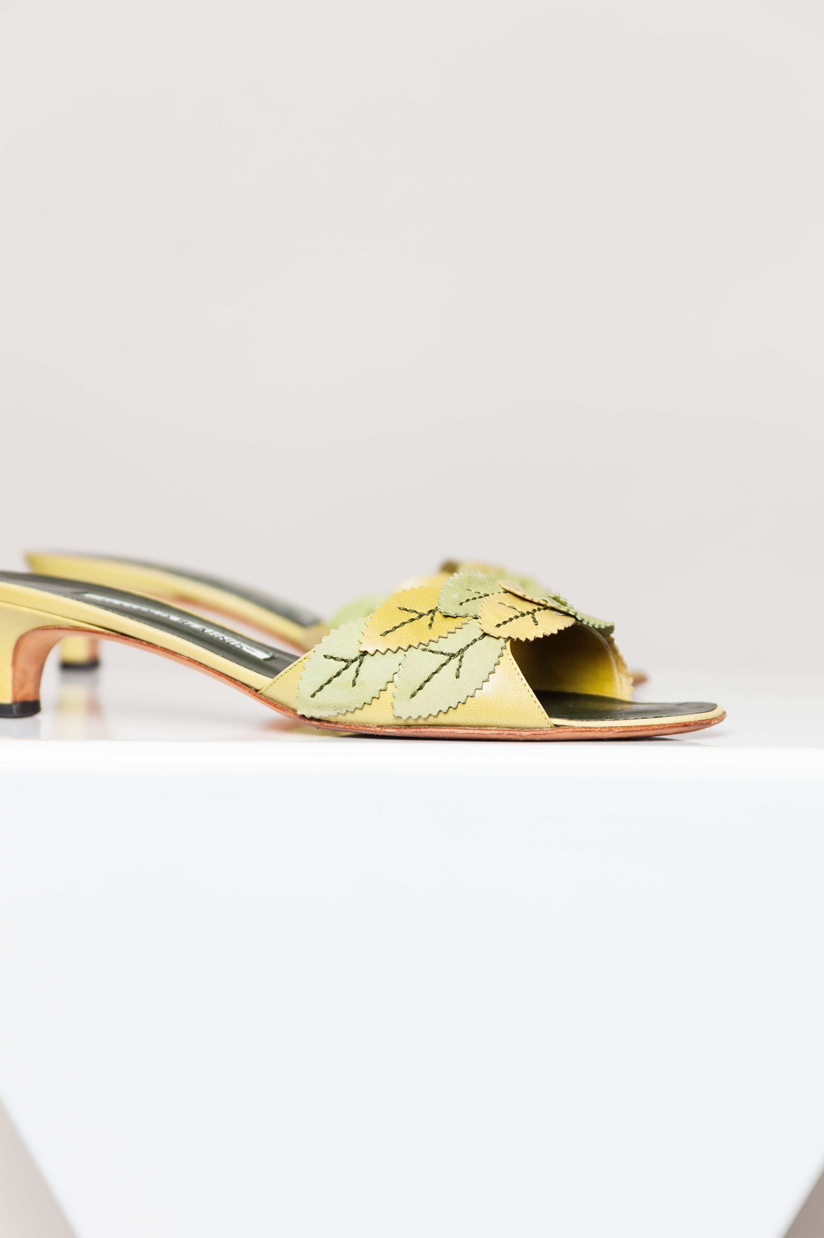 Manolo Blahnik <br> Size 37