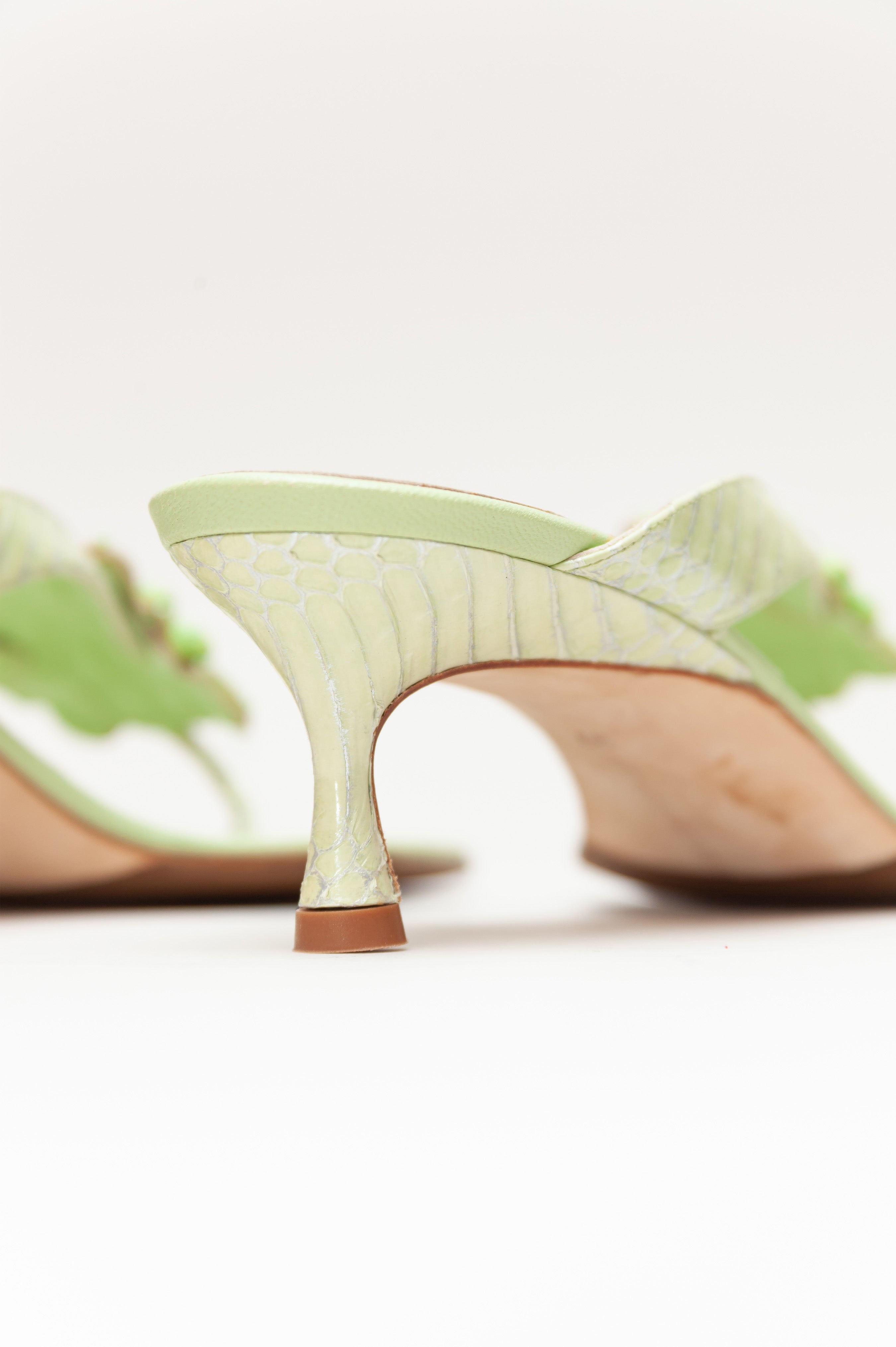 Manolo Blahnik <br> Size 37