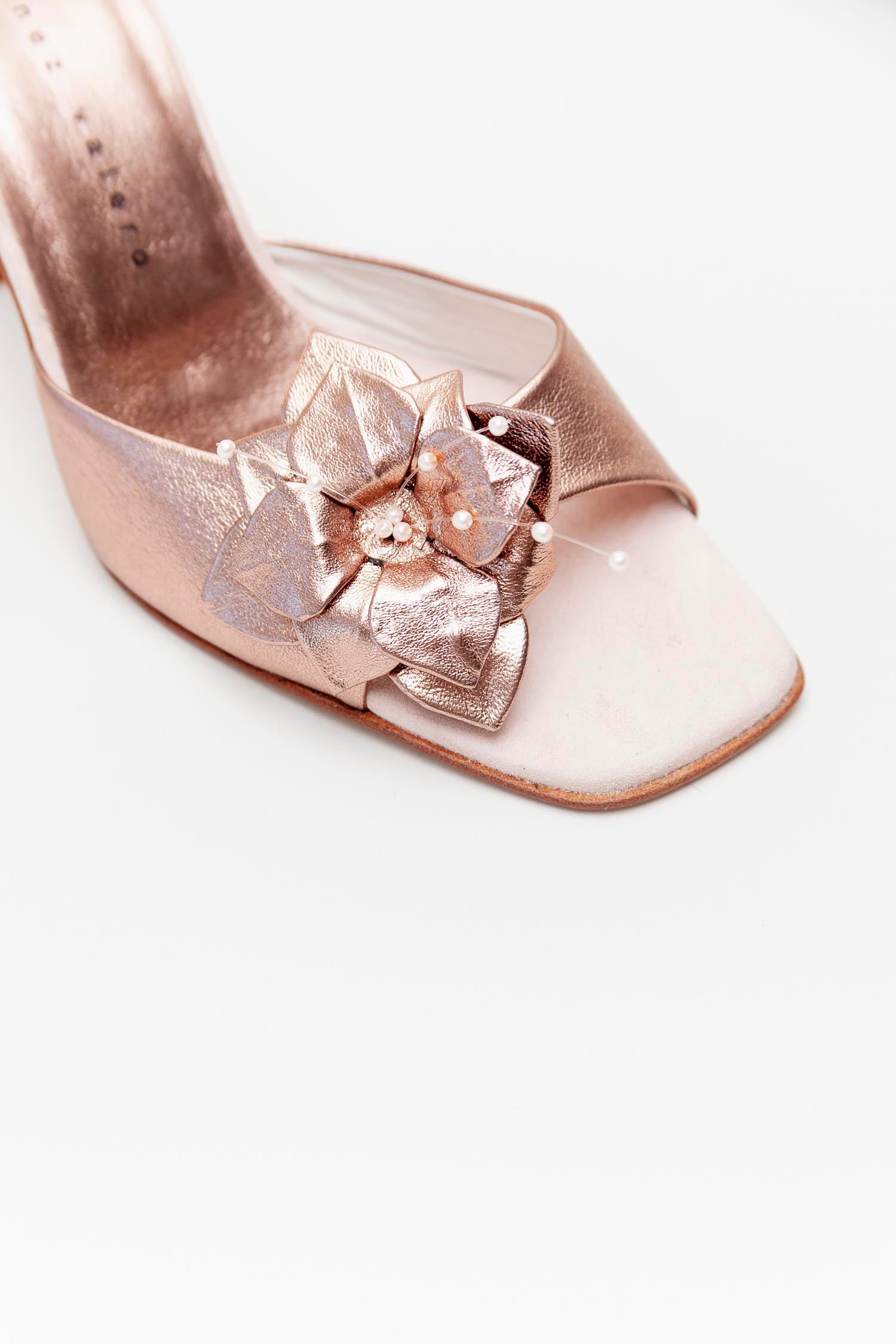 Martinez Valero <br> Size 8