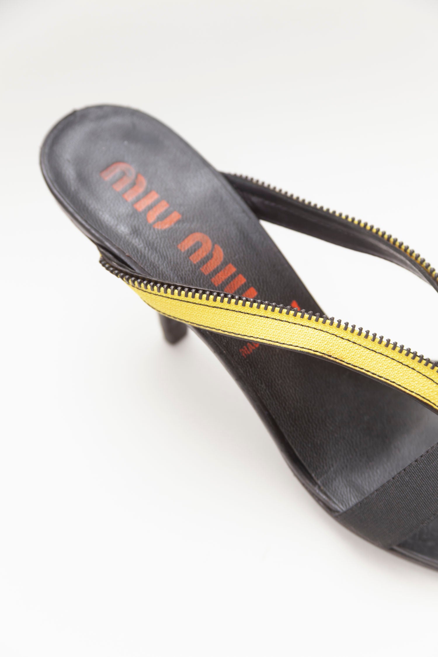 Miu Miu <br> Size 38.5
