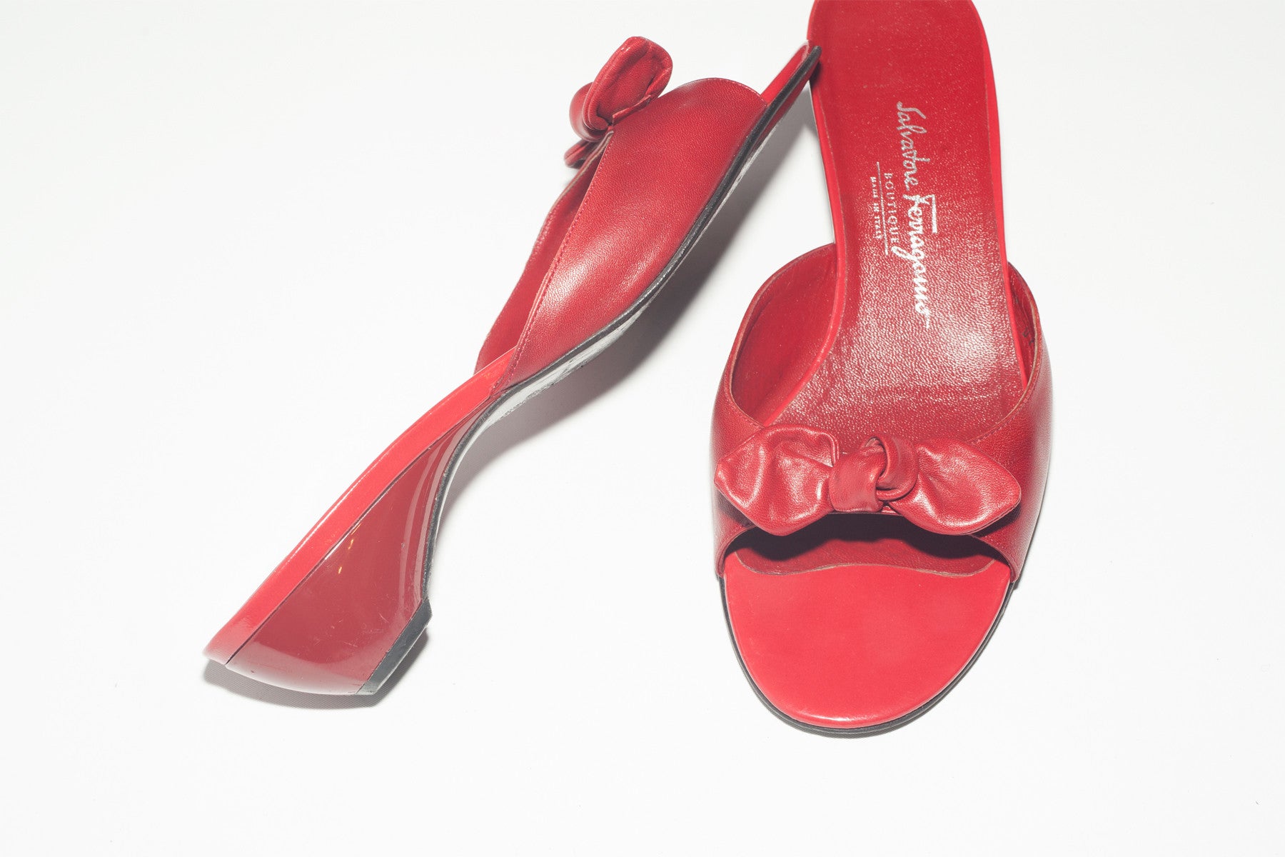 Salvatore Ferragamo <br> Size 9.5