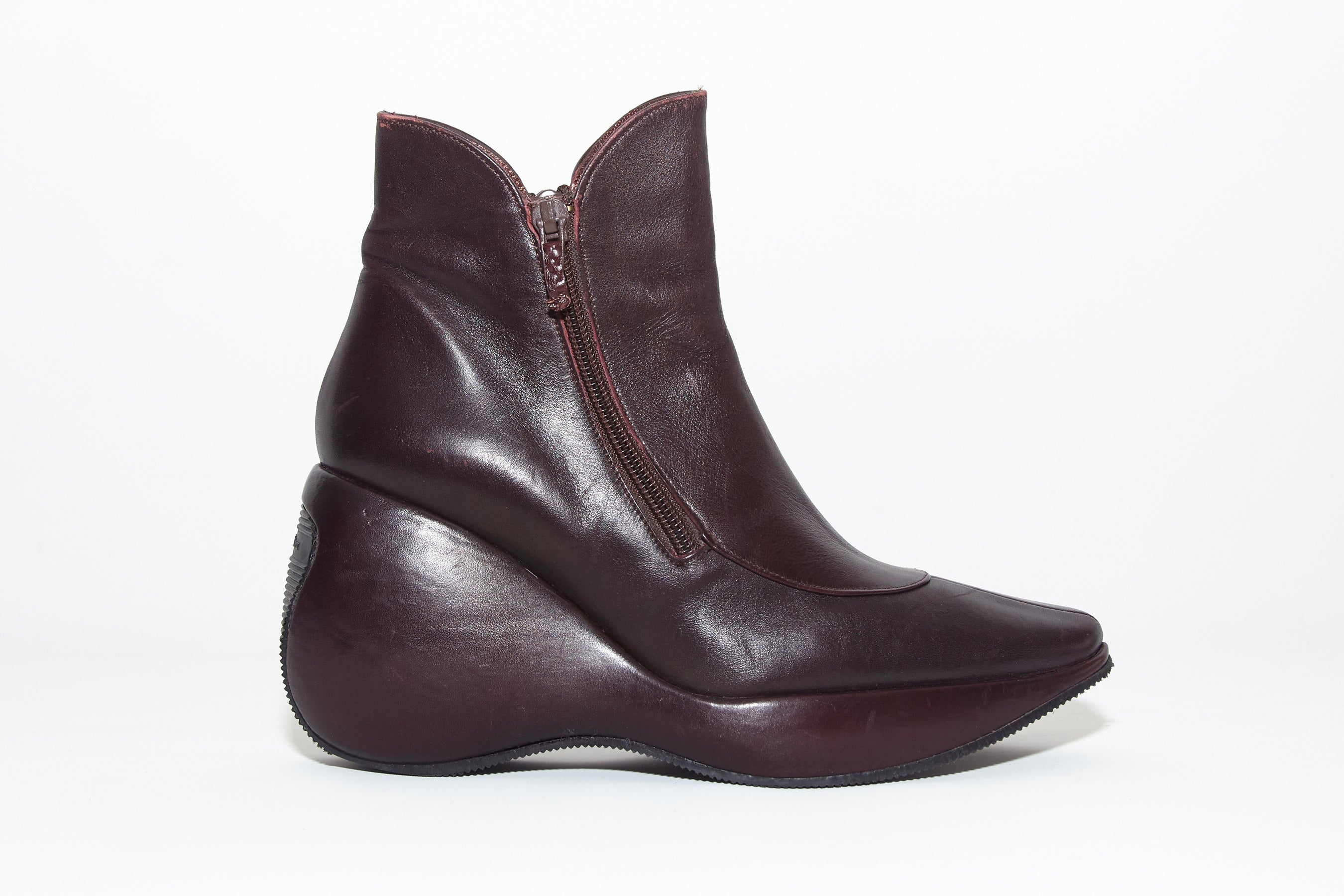 STEPHANE KELIAN <br> Size 7