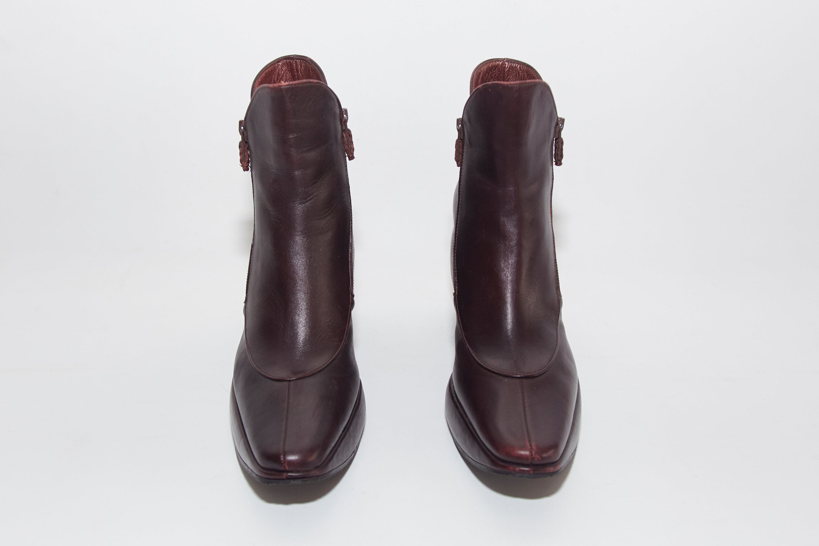 STEPHANE KELIAN <br> Size 7