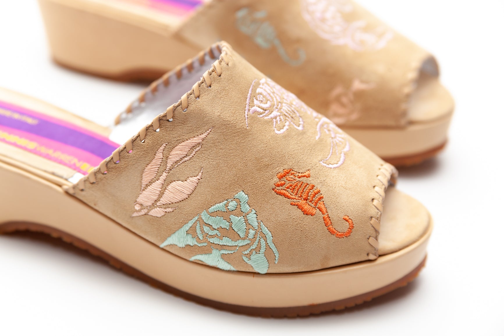 Susan Bennis Warren Edwards <br> Size 6