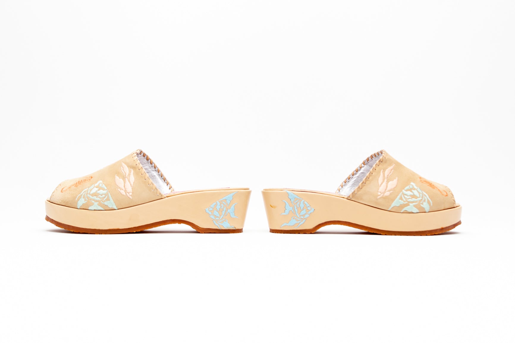 Susan Bennis Warren Edwards <br> Size 6