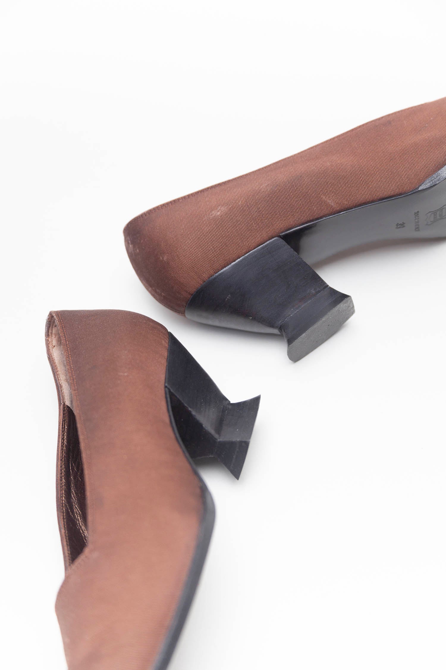 Vintage <br> Size 39