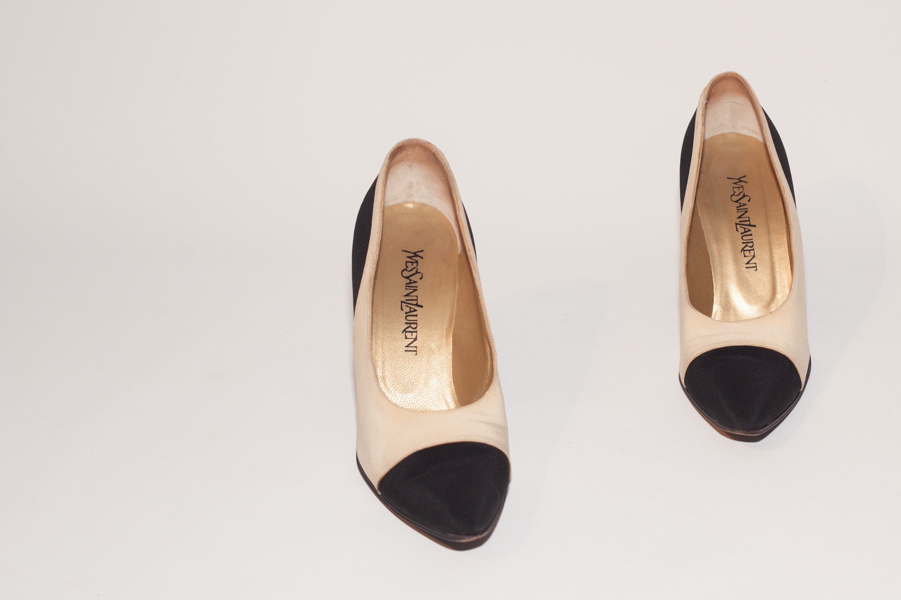 Yves Saint Laurent <br> Size 9