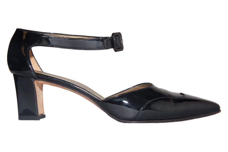 Yves Saint Laurent <br>  Size 8.5