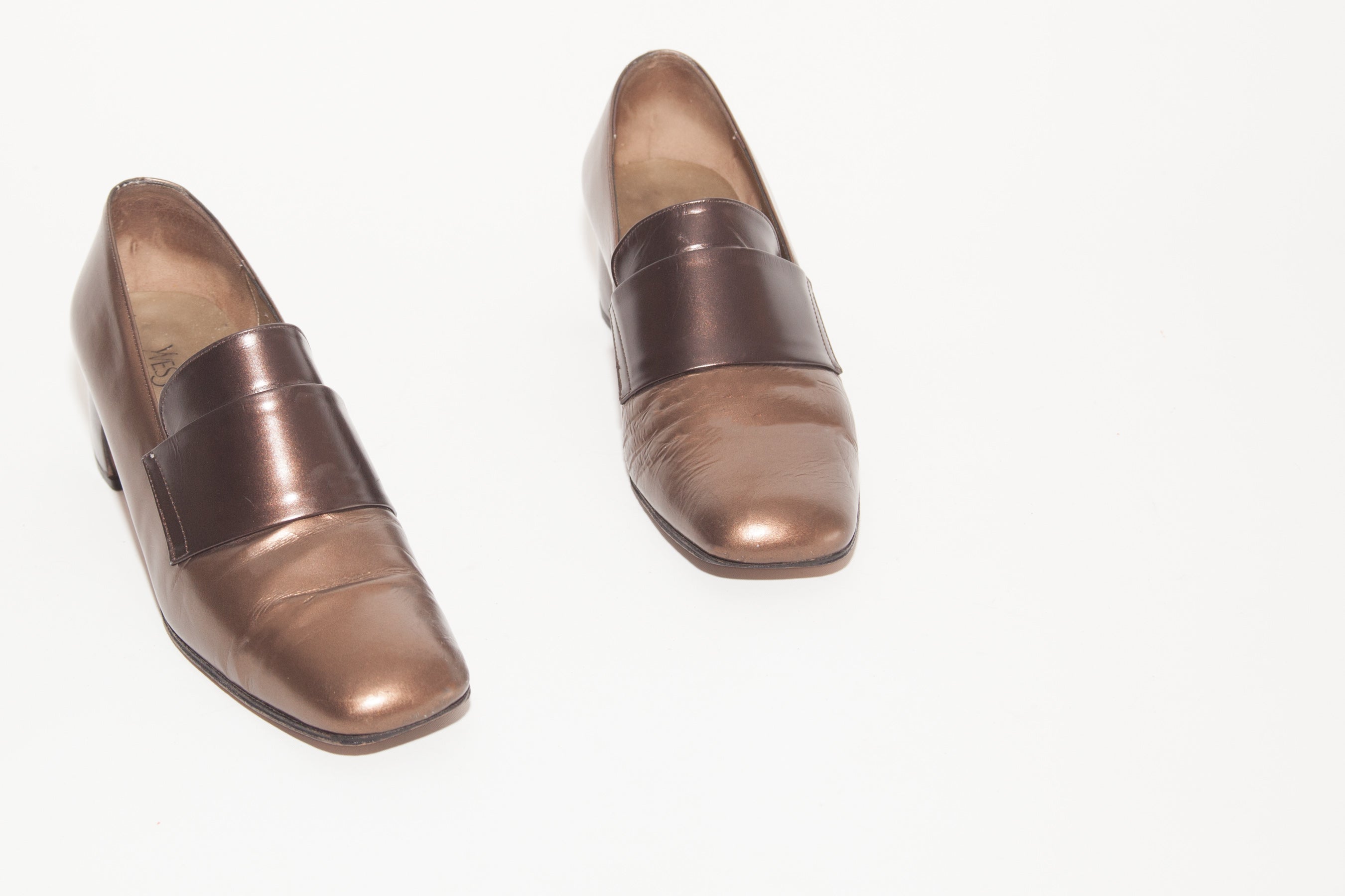 Yves Saint Laurent <br> Size 5.5