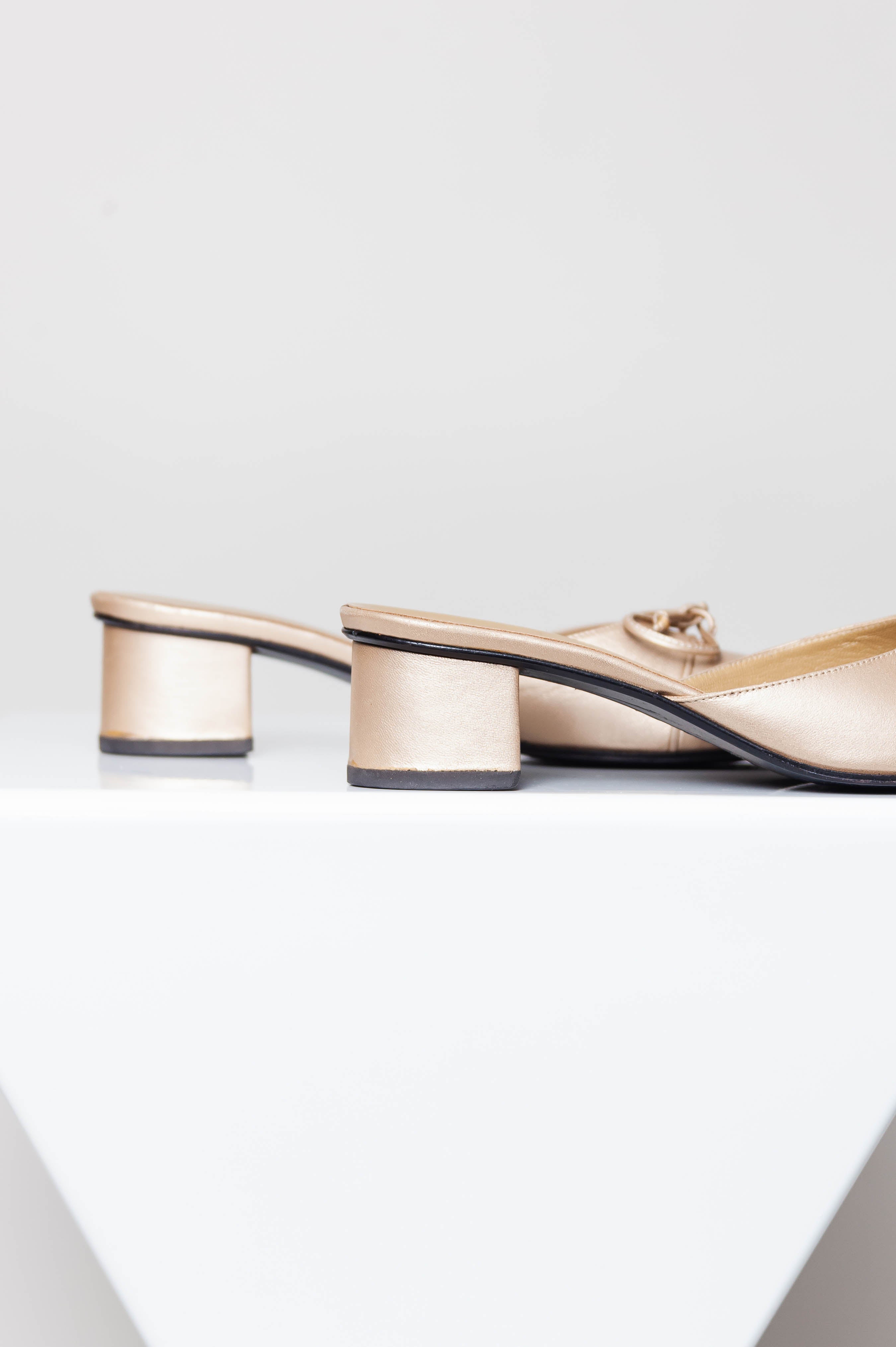 Yves Saint Laurent <br> Size 8.5