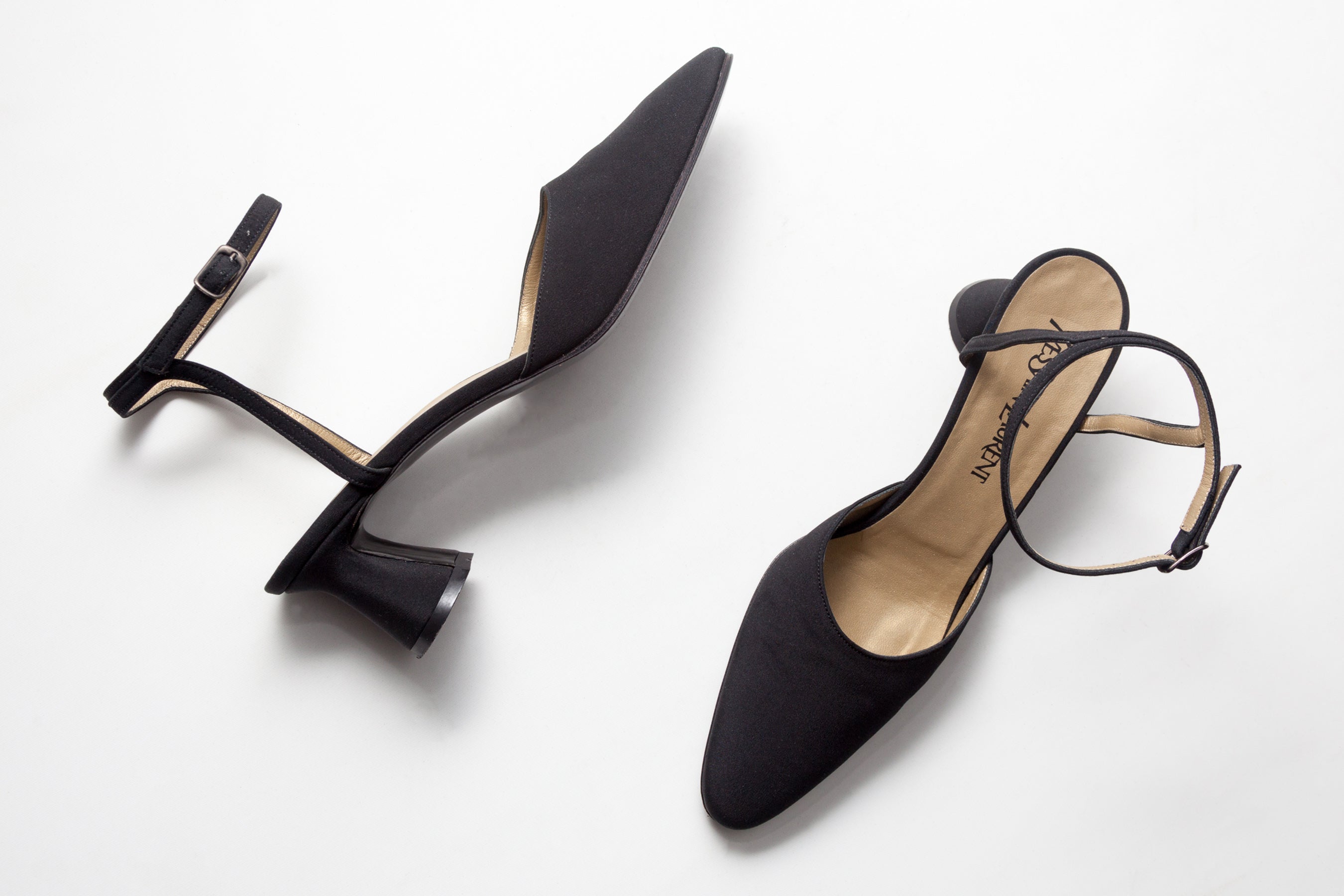 Yves Saint Laurent <br> Size 9