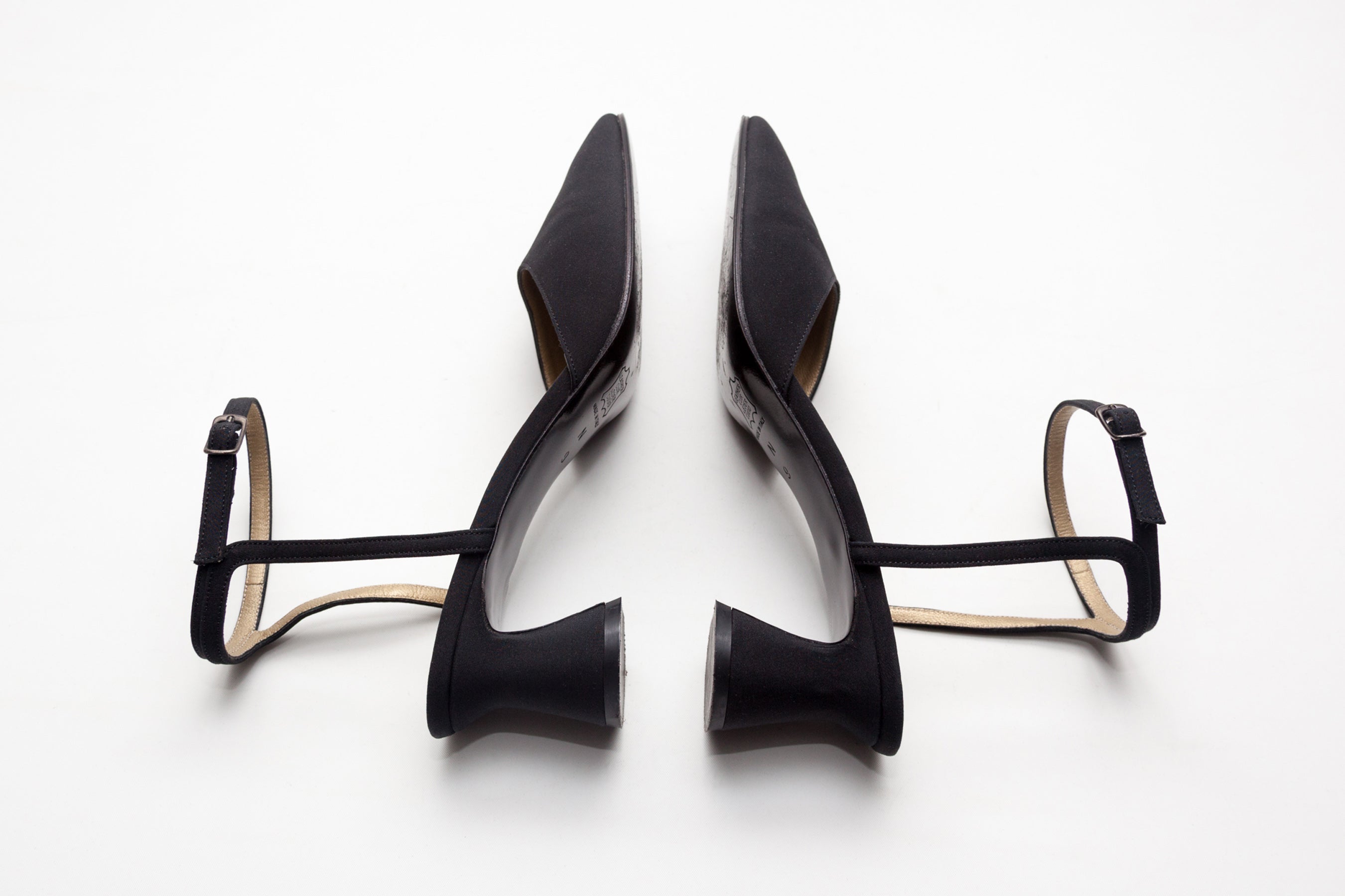Yves Saint Laurent <br> Size 9