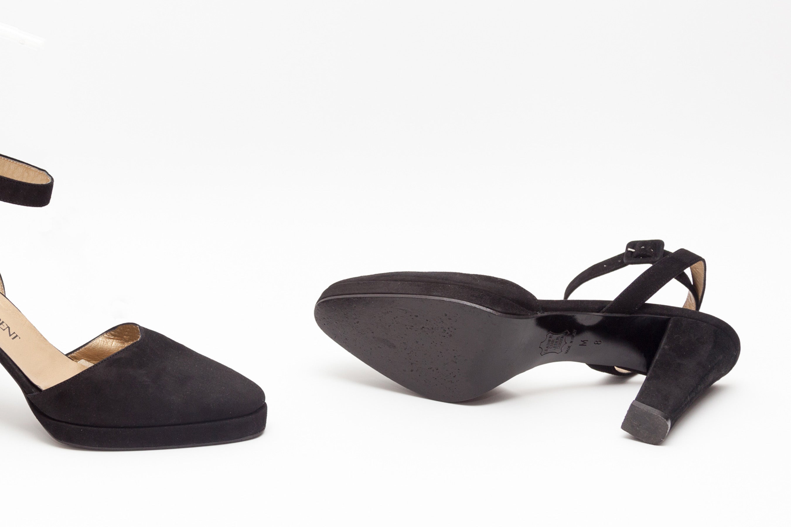 Yves Saint Laurent <br> Size 8
