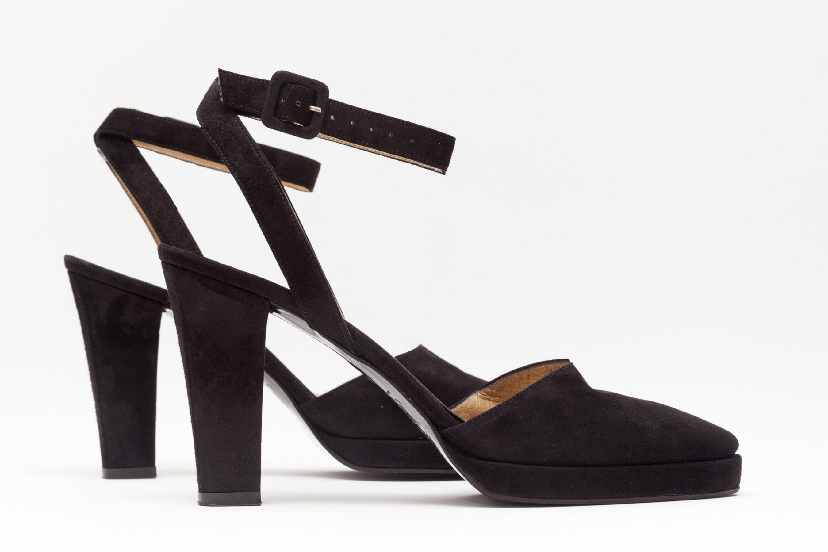 Yves Saint Laurent <br> Size 8