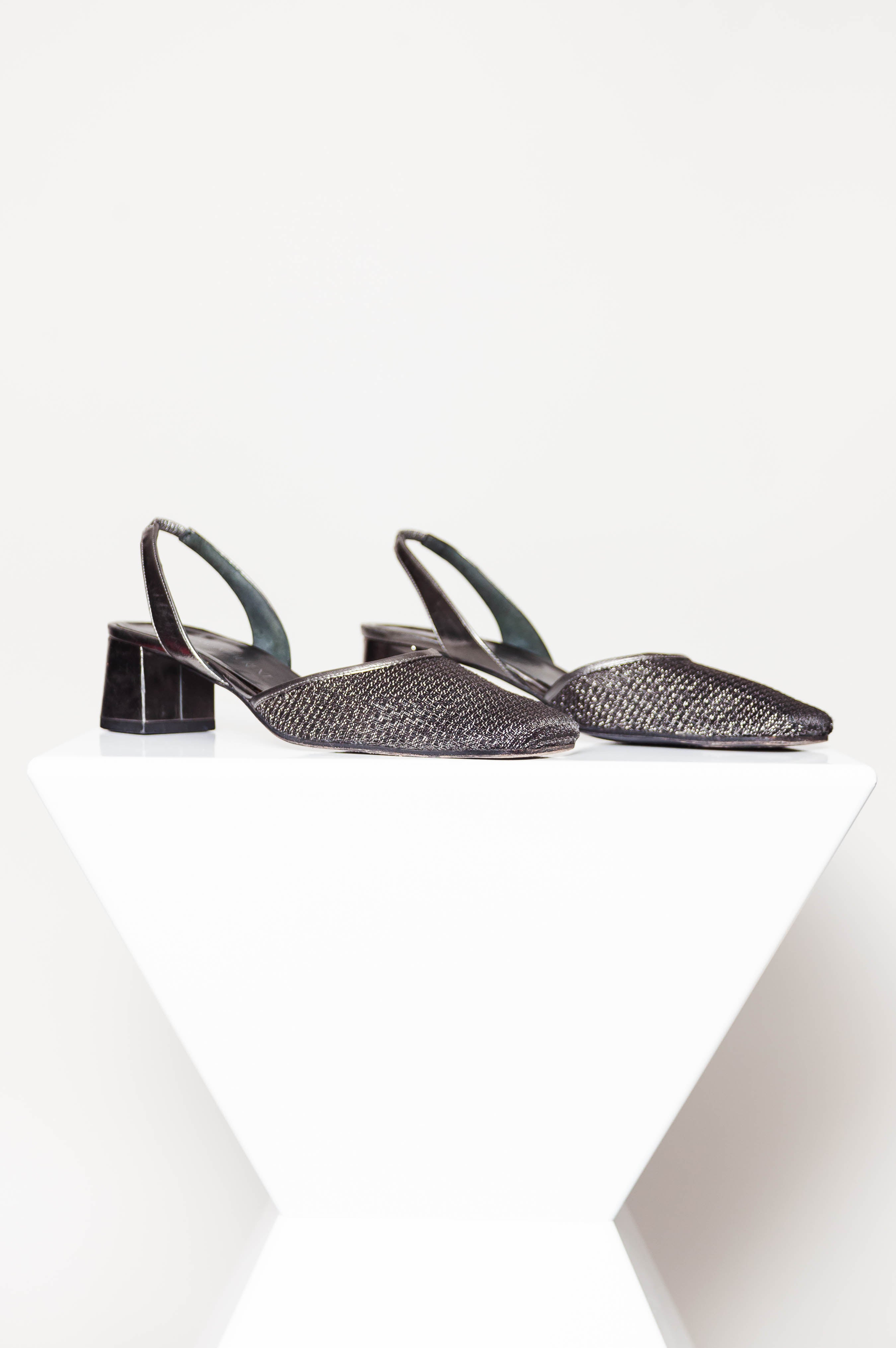 Yves Saint Laurent <br> Size 6.5