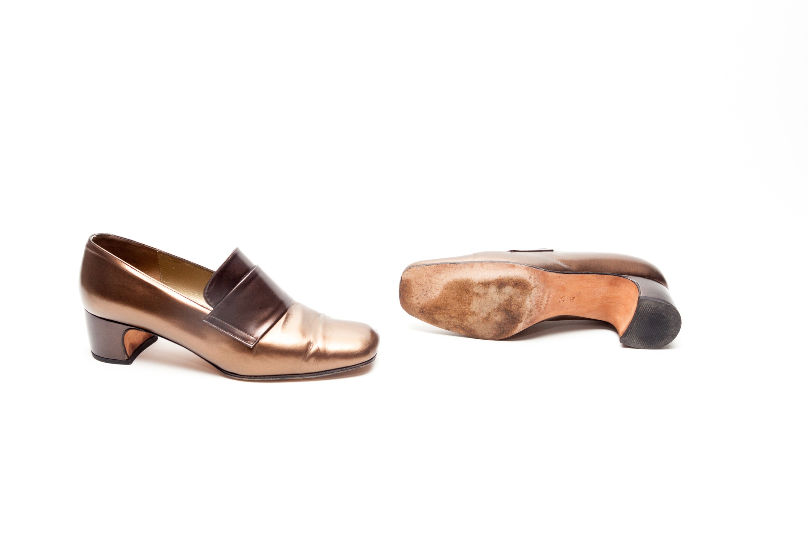 Yves Saint Laurent <br> Size 5.5