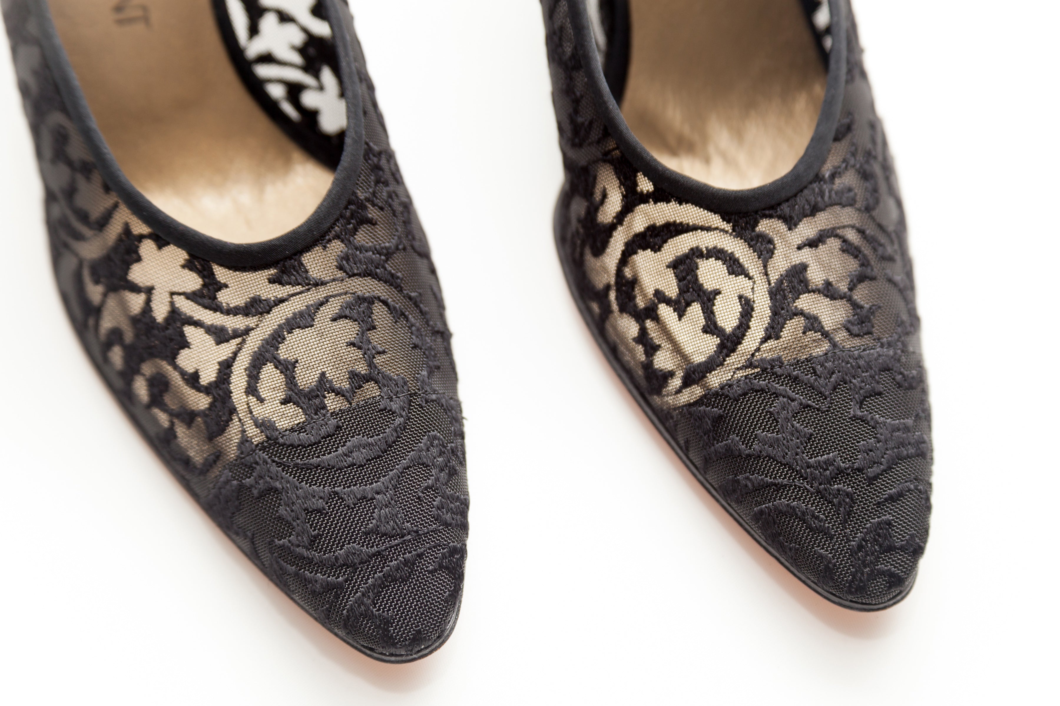 Yves Saint Laurent <br> Size 7.5