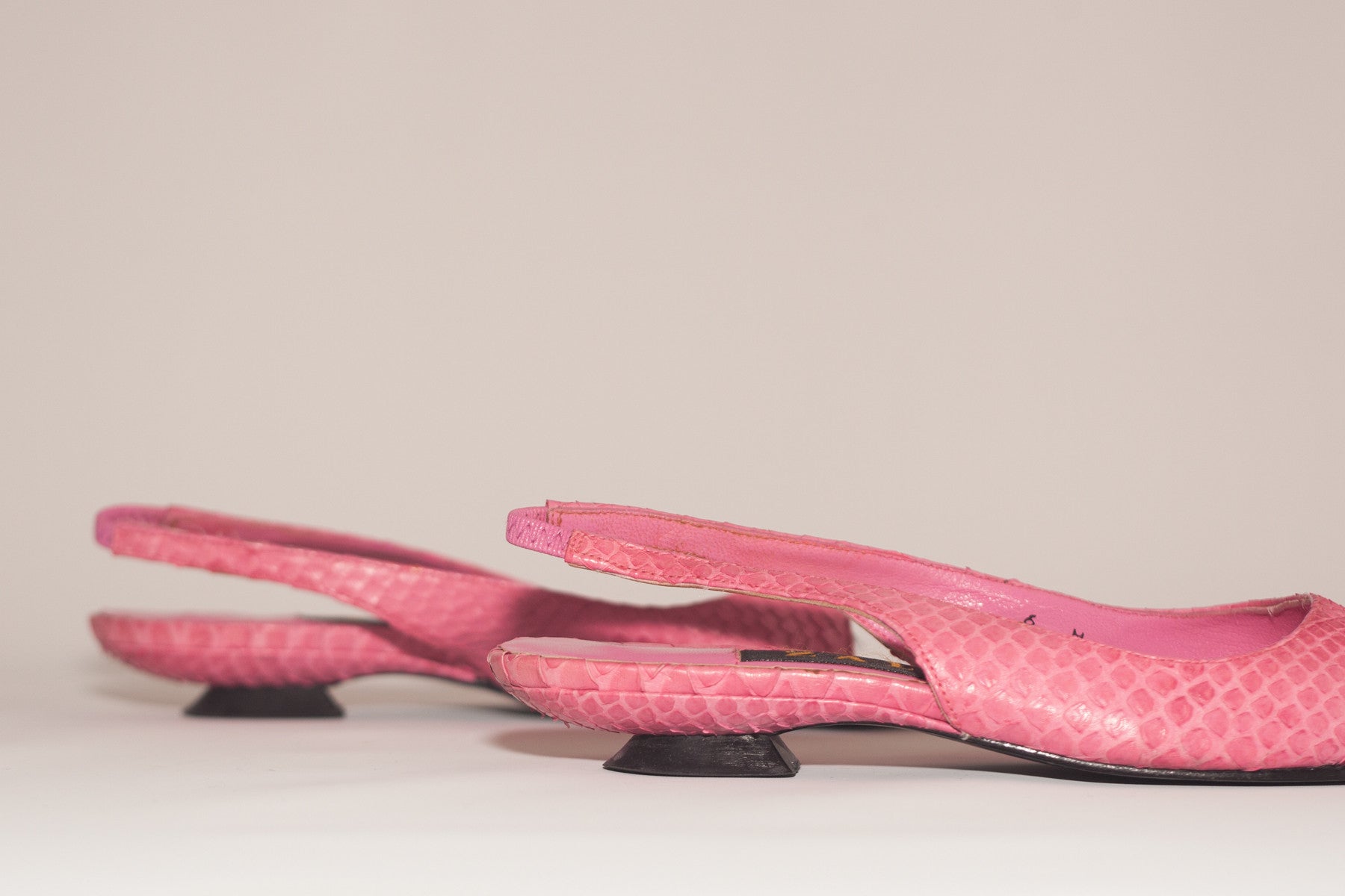 Zalo <br> Size 6