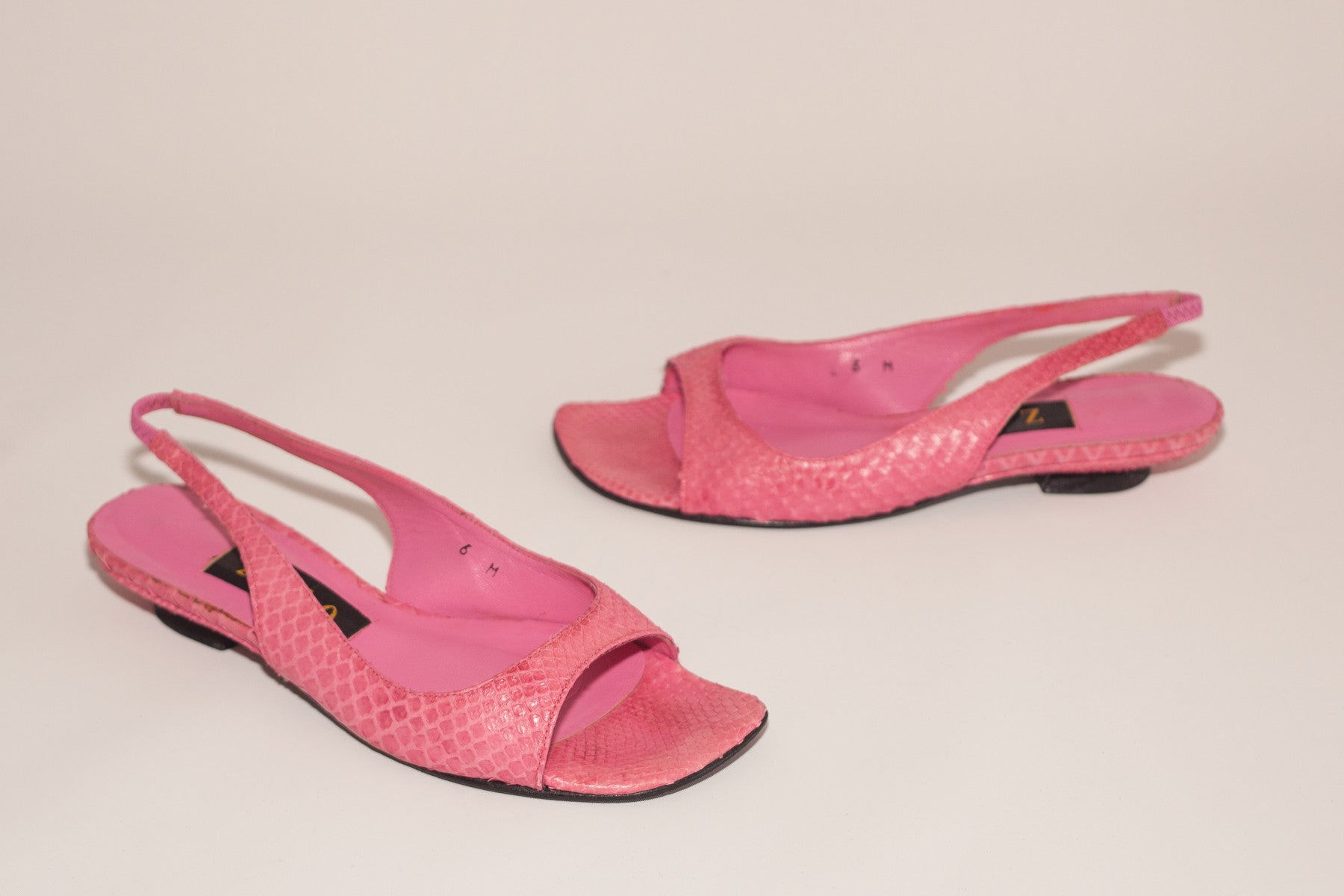 Zalo <br> Size 6