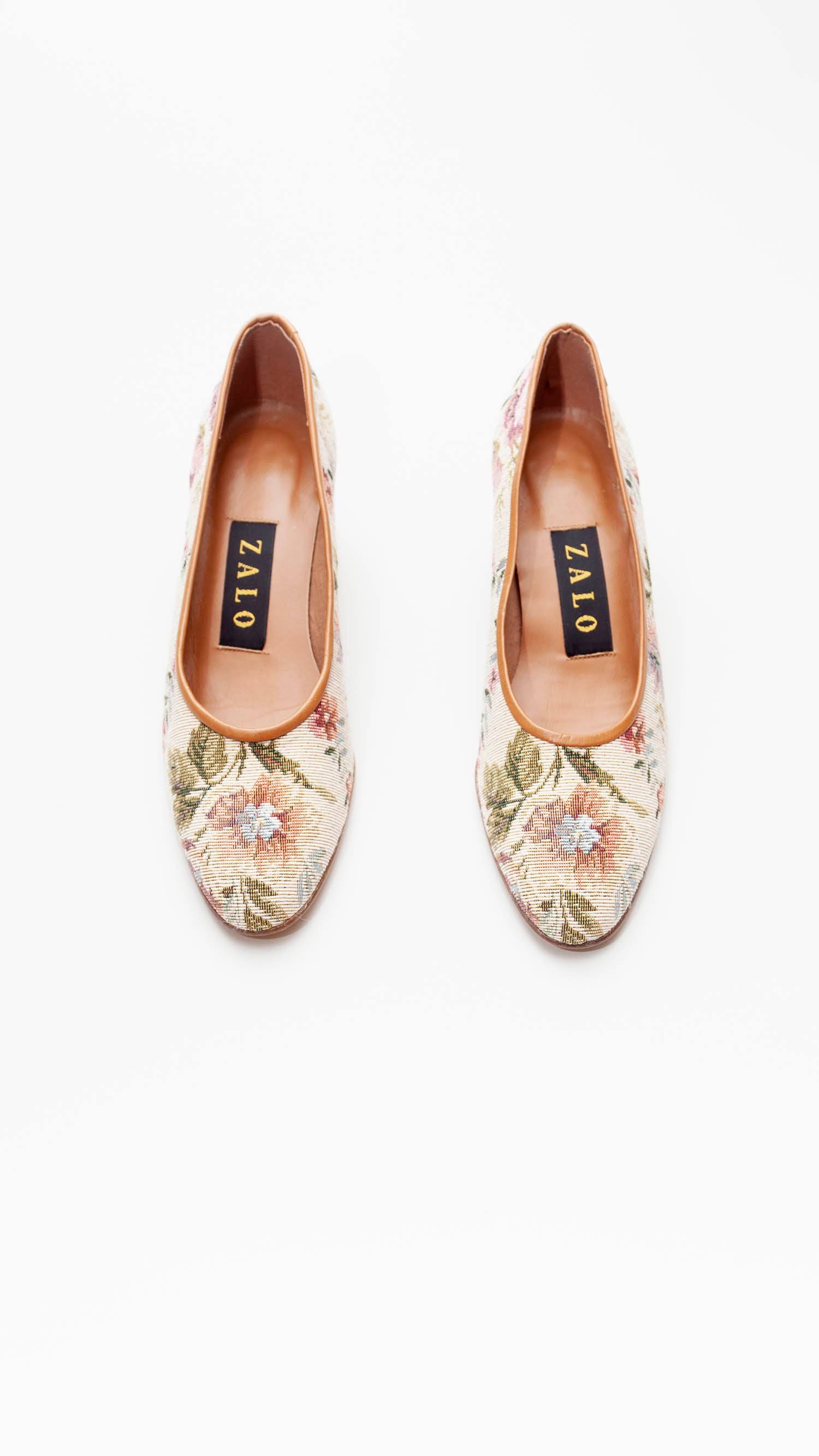 Zalo <br> Size 8
